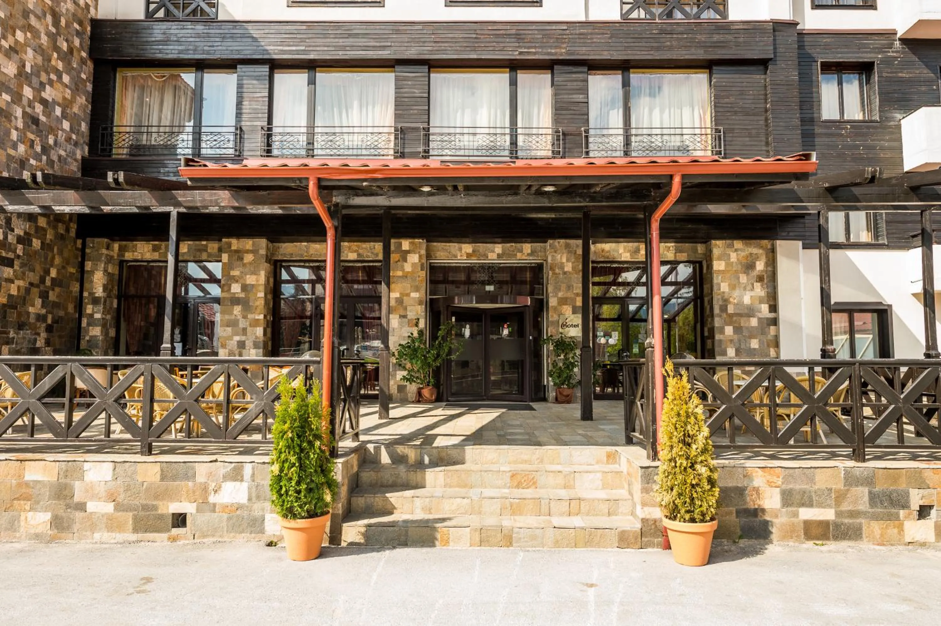 Snezhanka Hotel Pamporovo - Half Board & Swimming pool