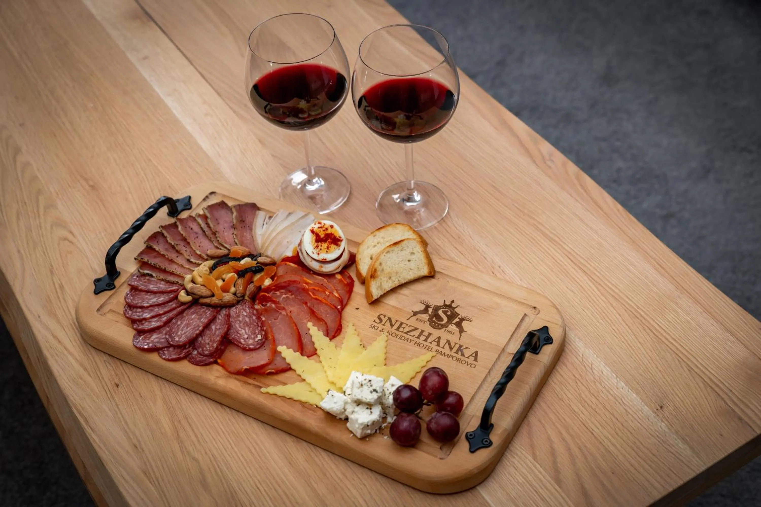 Snezhanka Hotel Pamporovo - Half Board & Swimming pool