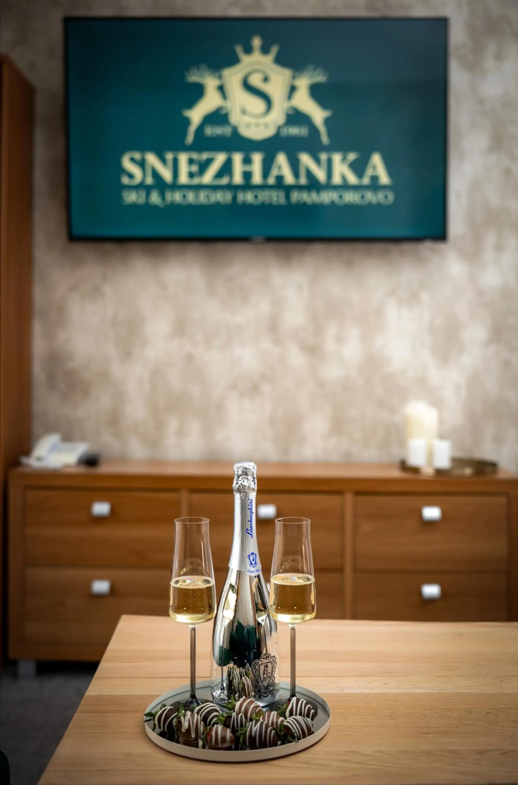 Snezhanka Hotel Pamporovo - Half Board & Swimming pool