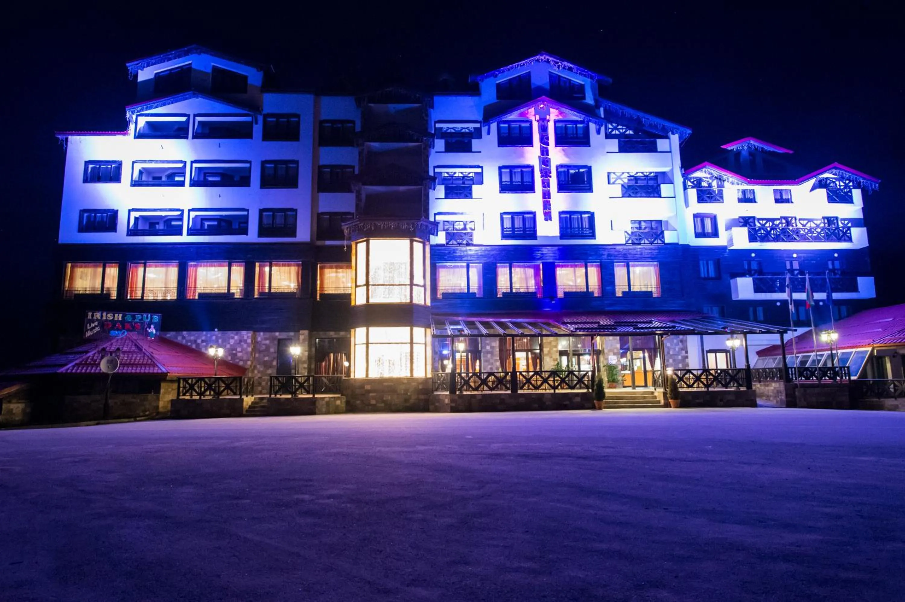 Snezhanka Hotel Pamporovo - Half Board & Swimming pool