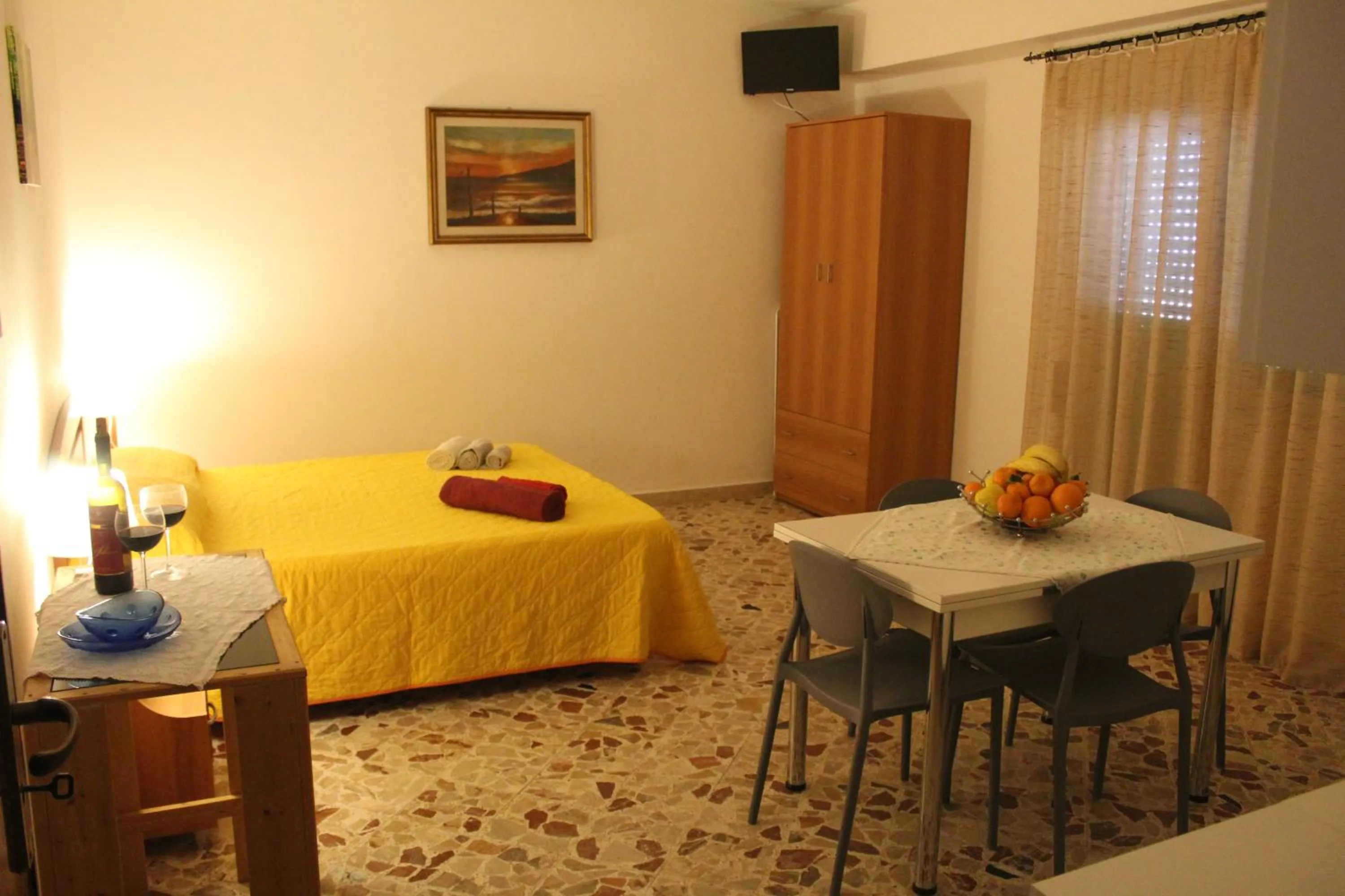 Night, Bed in Appartamenti Via Marconi