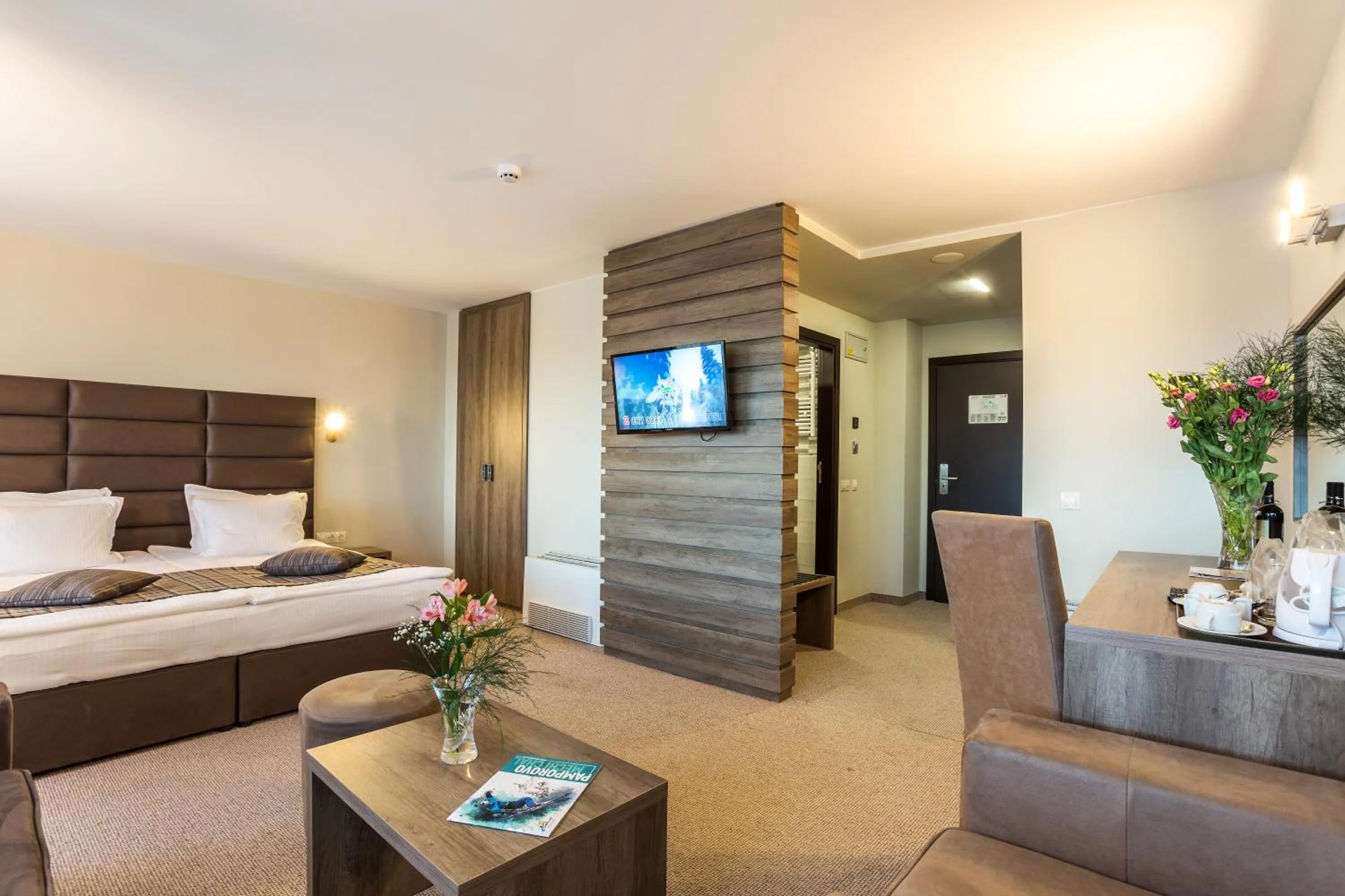 Photo of the whole room, Bed in Perelik Hotel