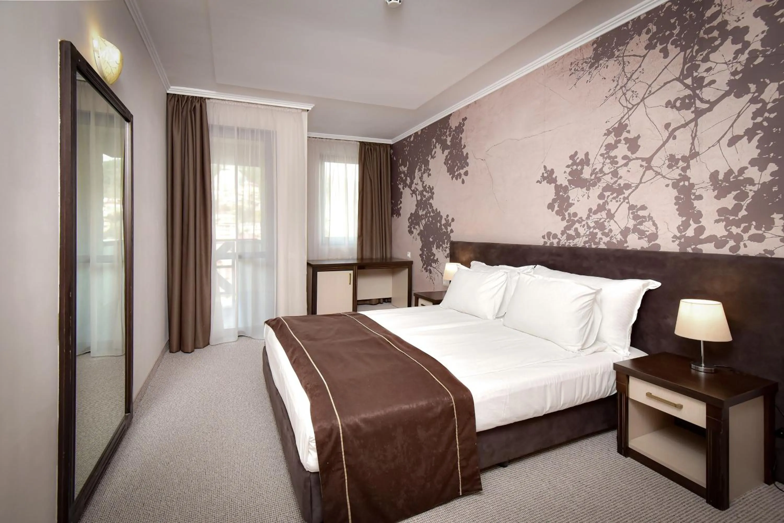 Bed in Rhodopi Home Hotel Chepelare- Half Board & Wellness