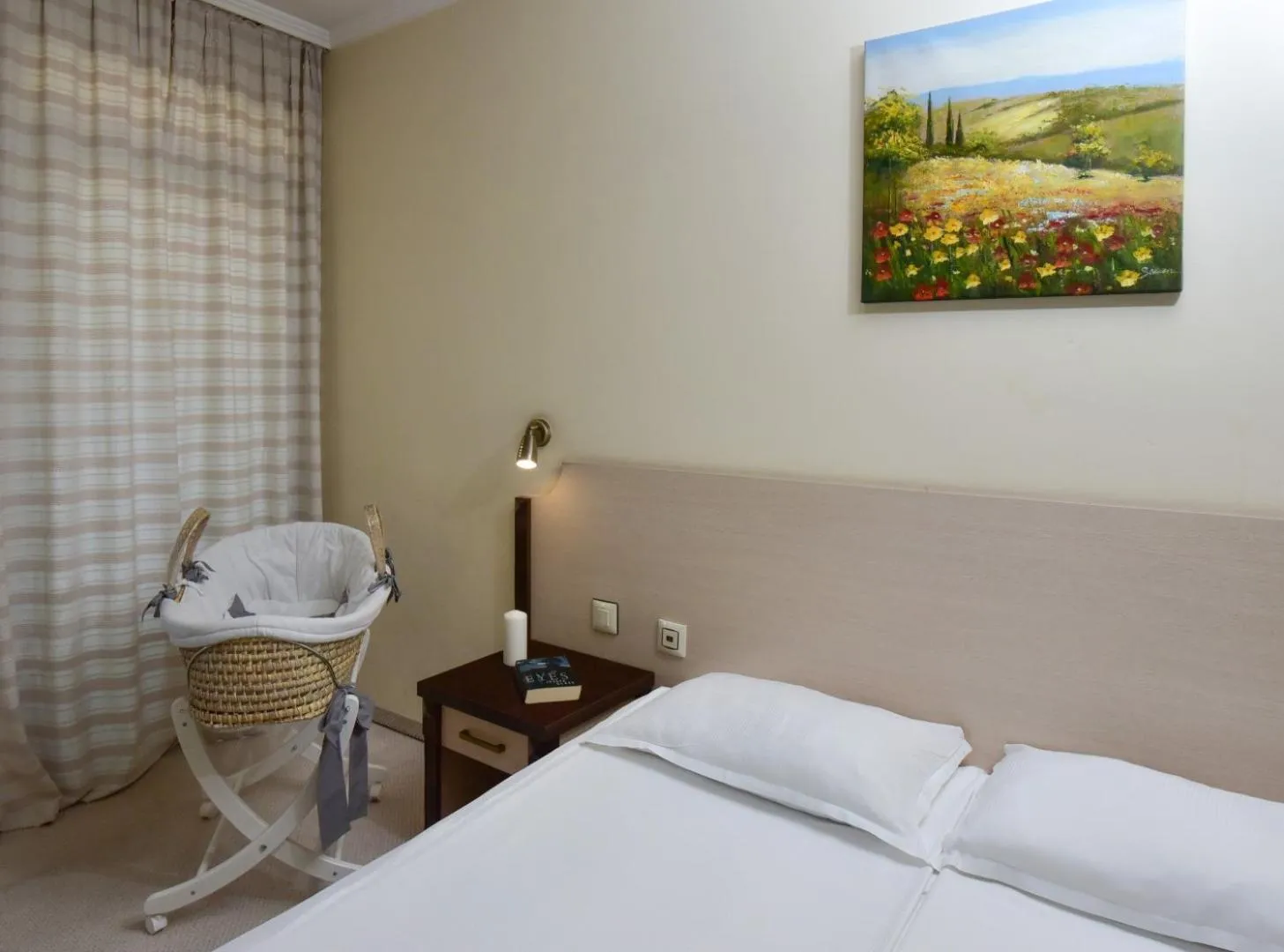 Bed in Rhodopi Home Hotel Chepelare- Half Board & Wellness