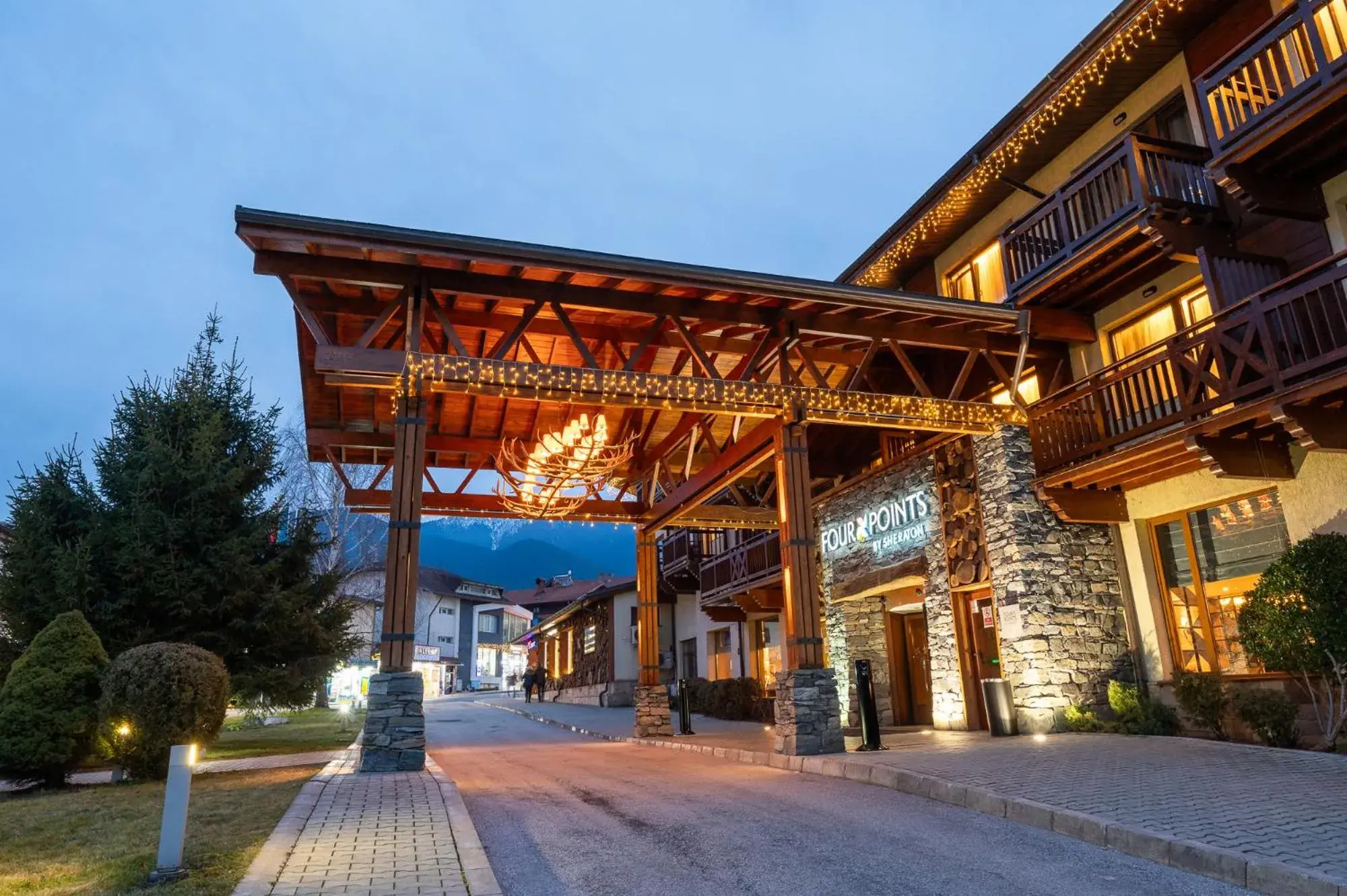 Facade/entrance in Four Points by Sheraton Bansko Facade/entrance in Four Points by Sheraton Bansko