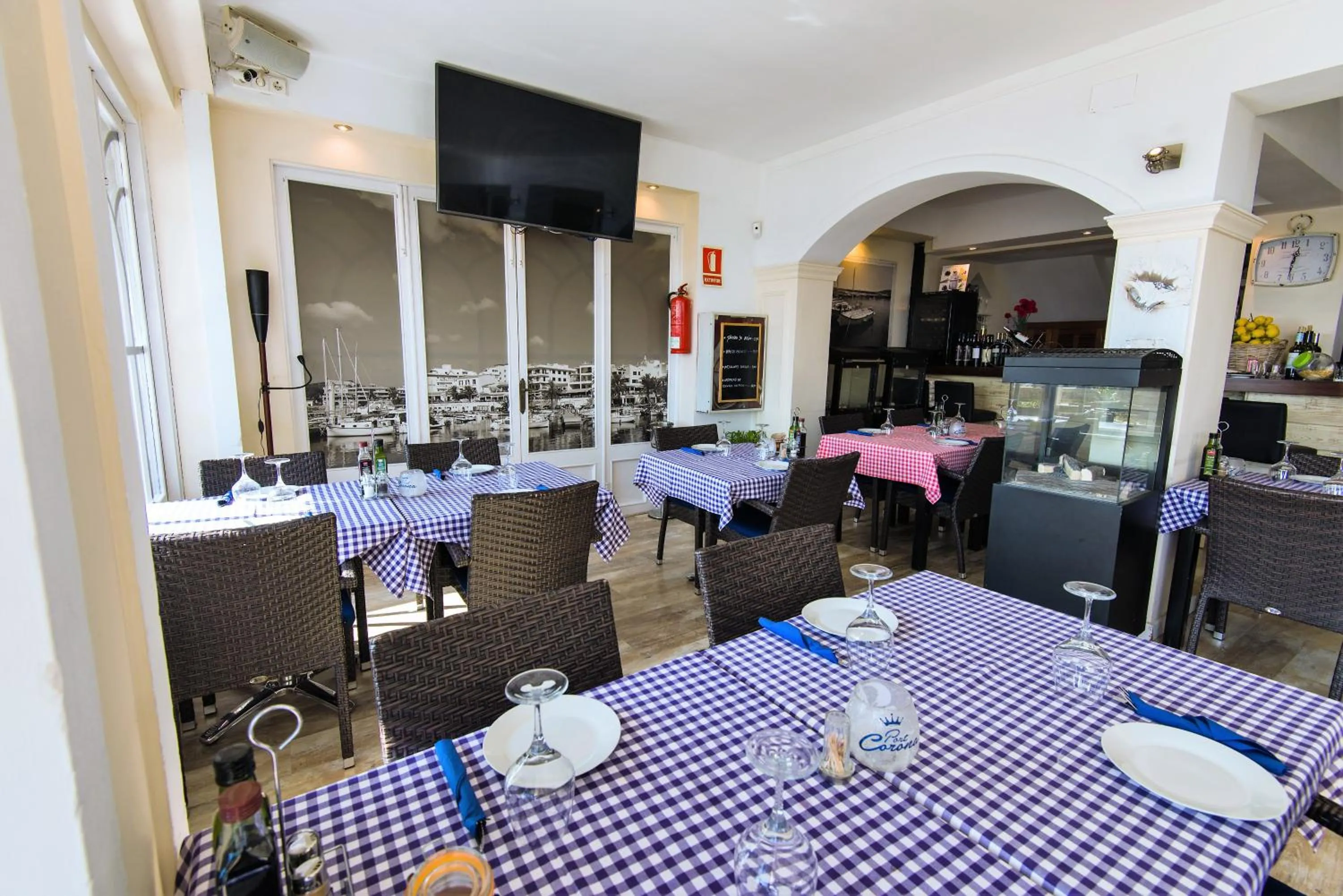 Breakfast in Hostal Port Corona