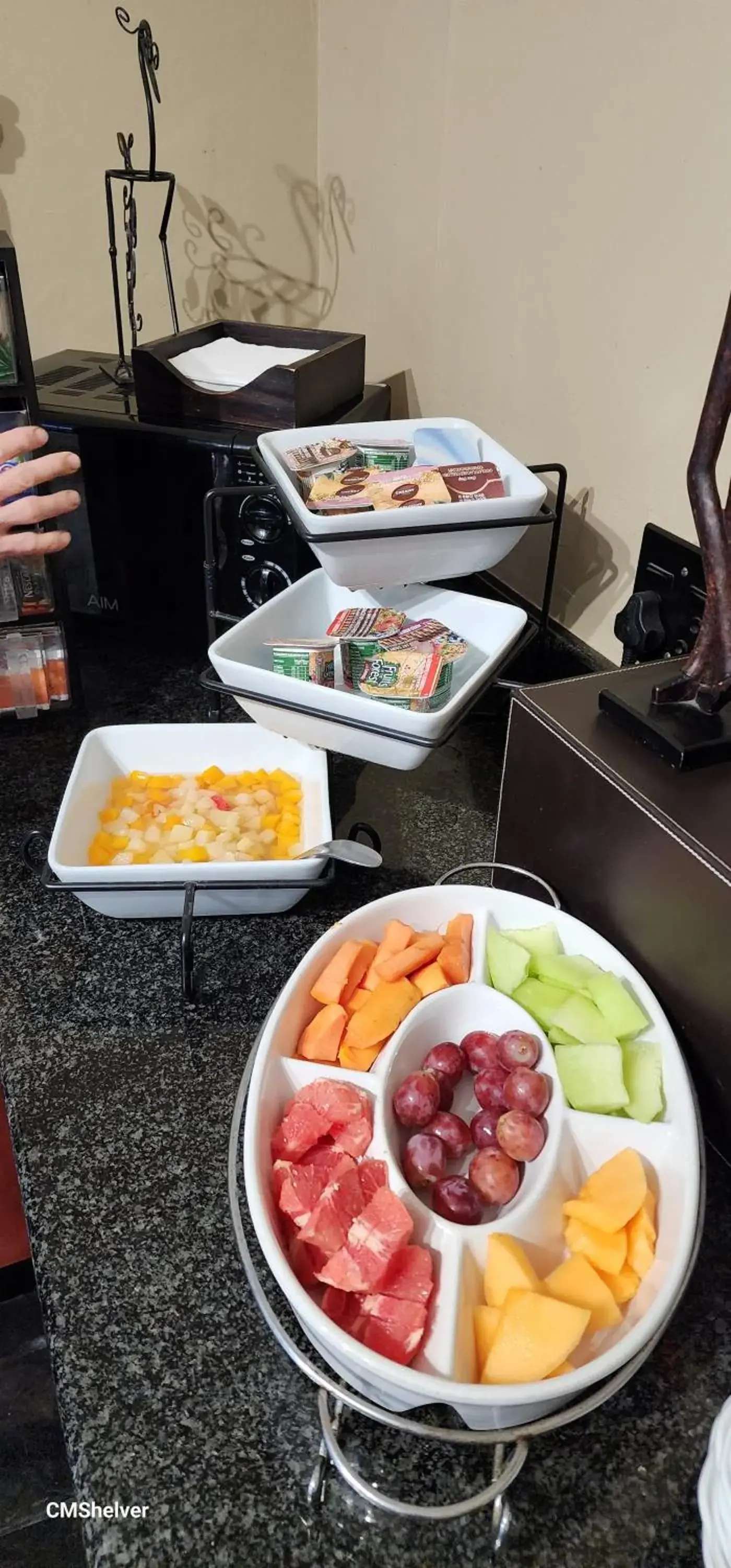 Buffet breakfast in See More Guest House Buffet breakfast in See More Guest House