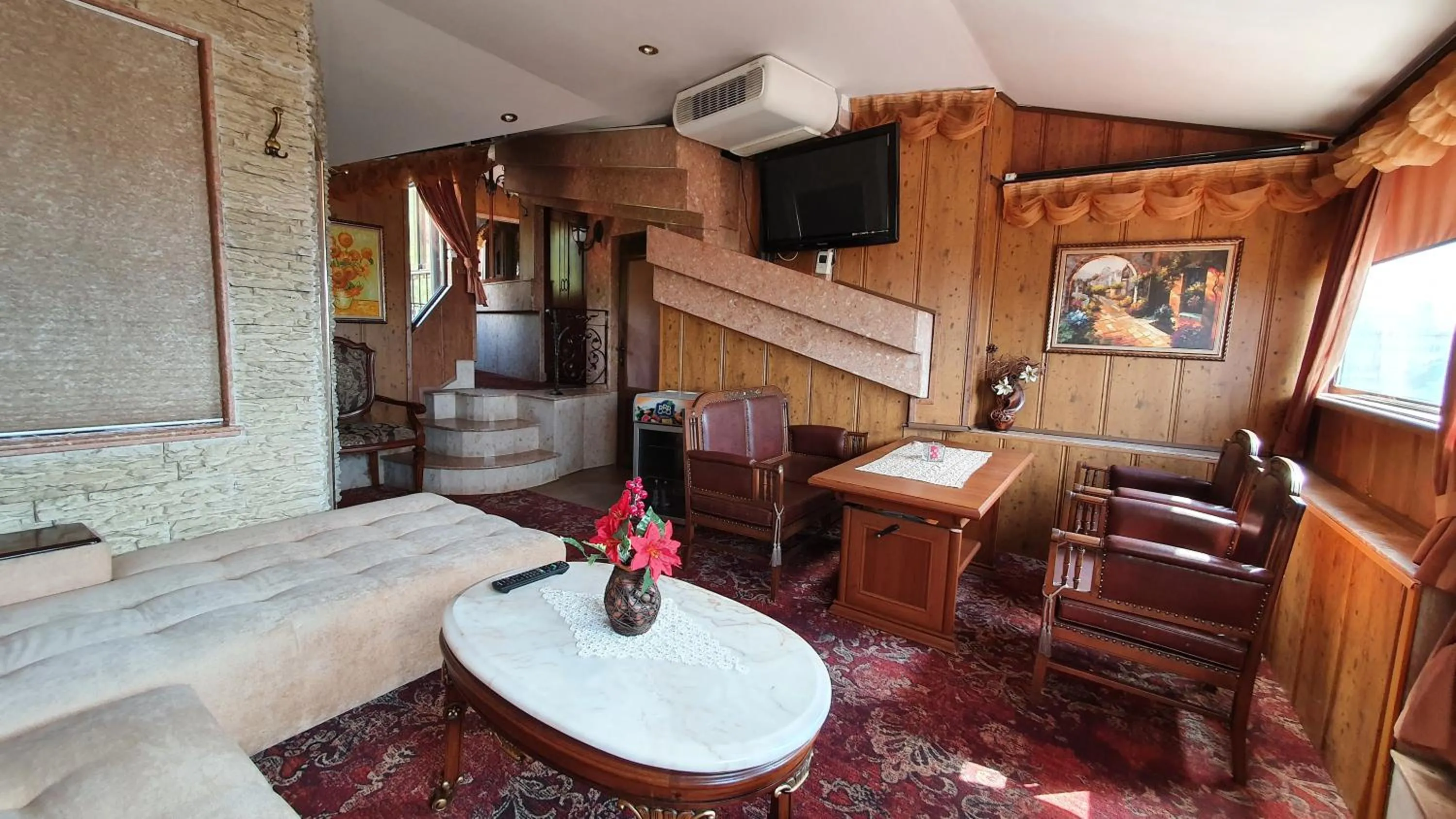 Property building in Boutique Hotel Boris Palace & Restaurant