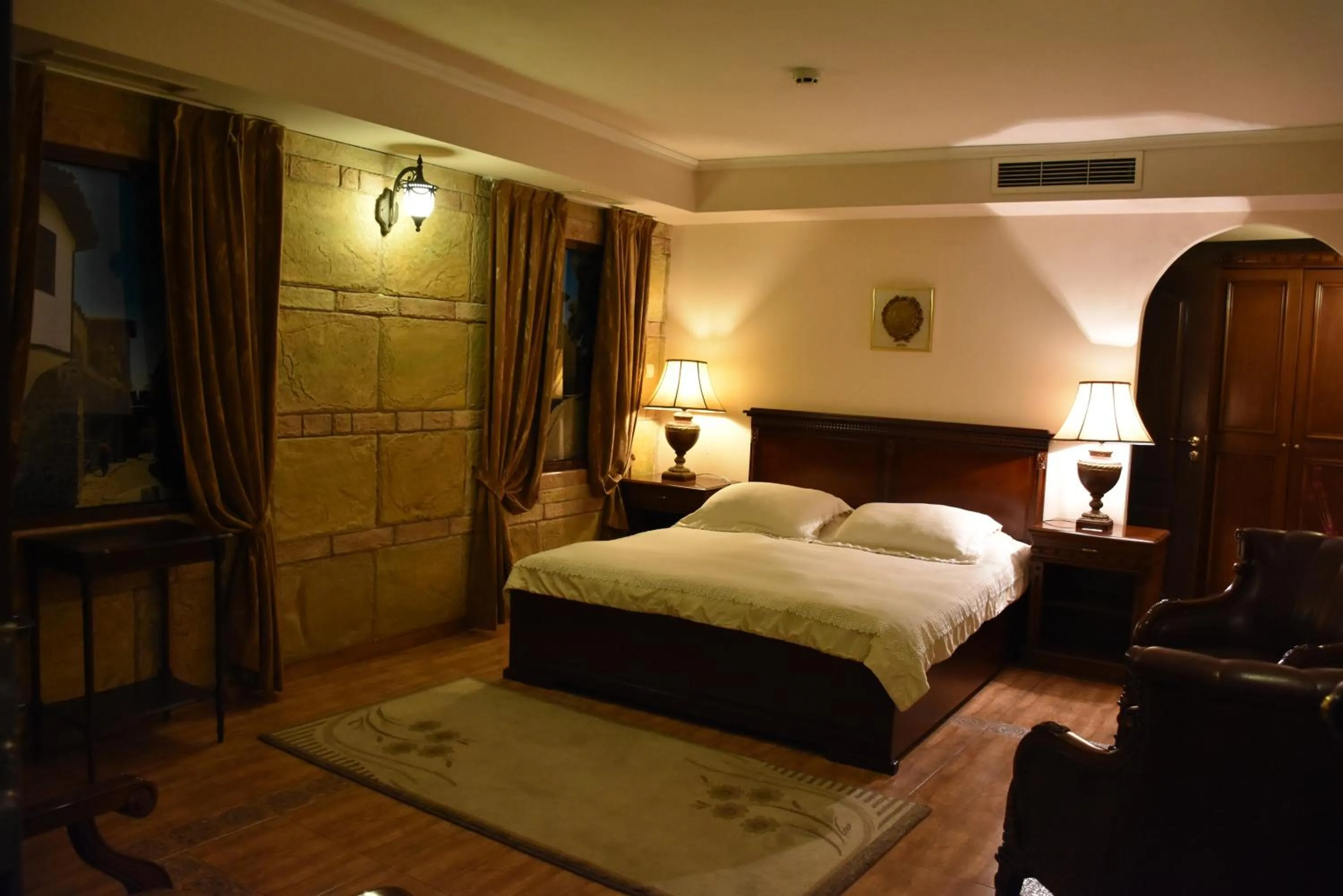 Photo of the whole room, Bed in Boutique Hotel Boris Palace & Restaurant