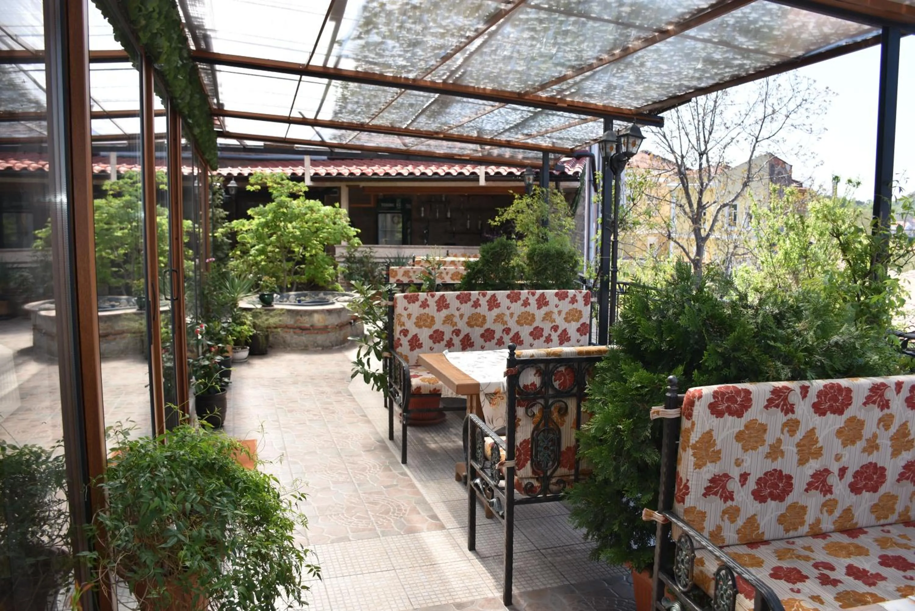 Restaurant/places to eat in Boutique Hotel Boris Palace & Restaurant