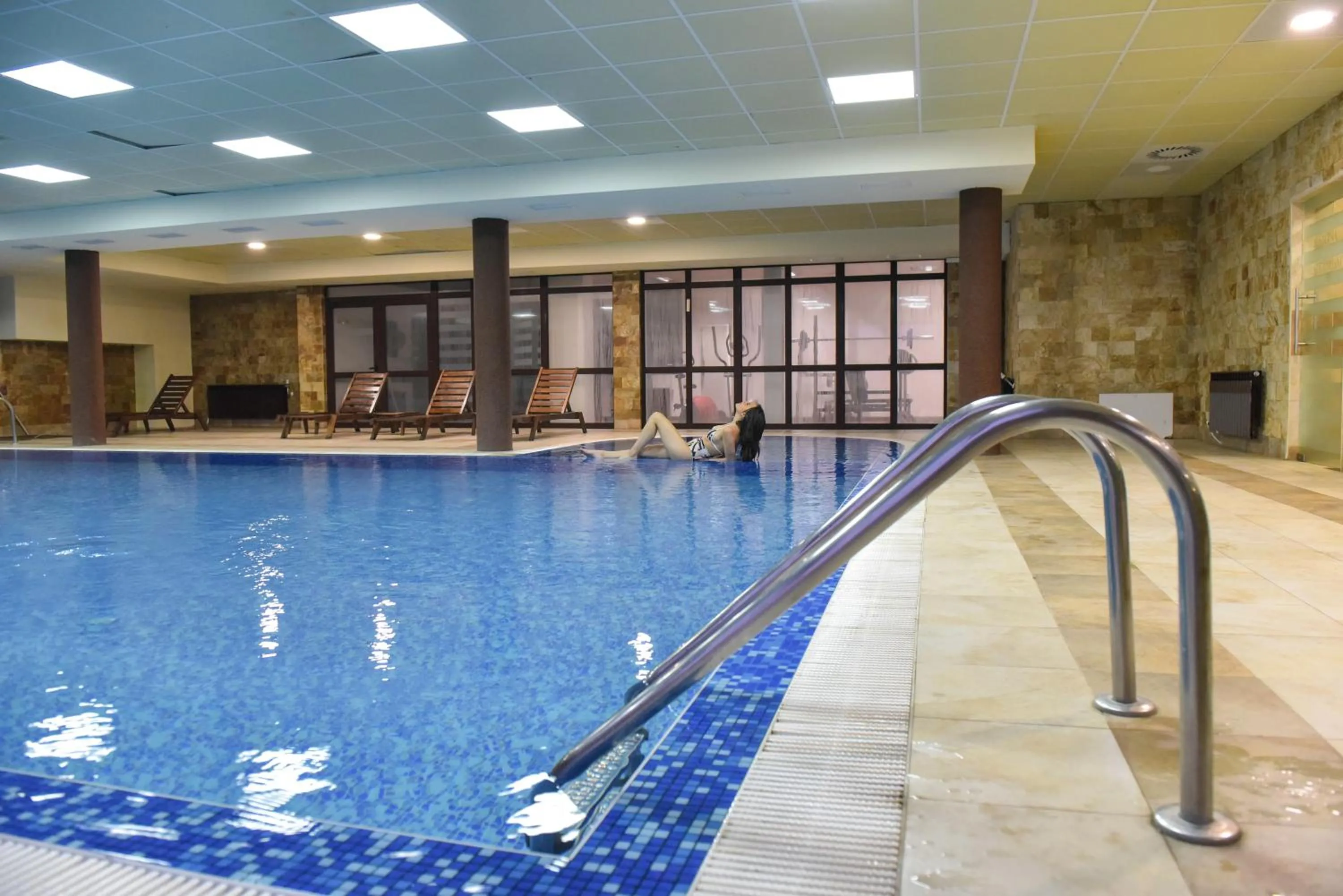 Royal Bansko - Family Apart Hotel With All Inclusive Light or HB&Drinks and Hot Pool & Jacuzzis
