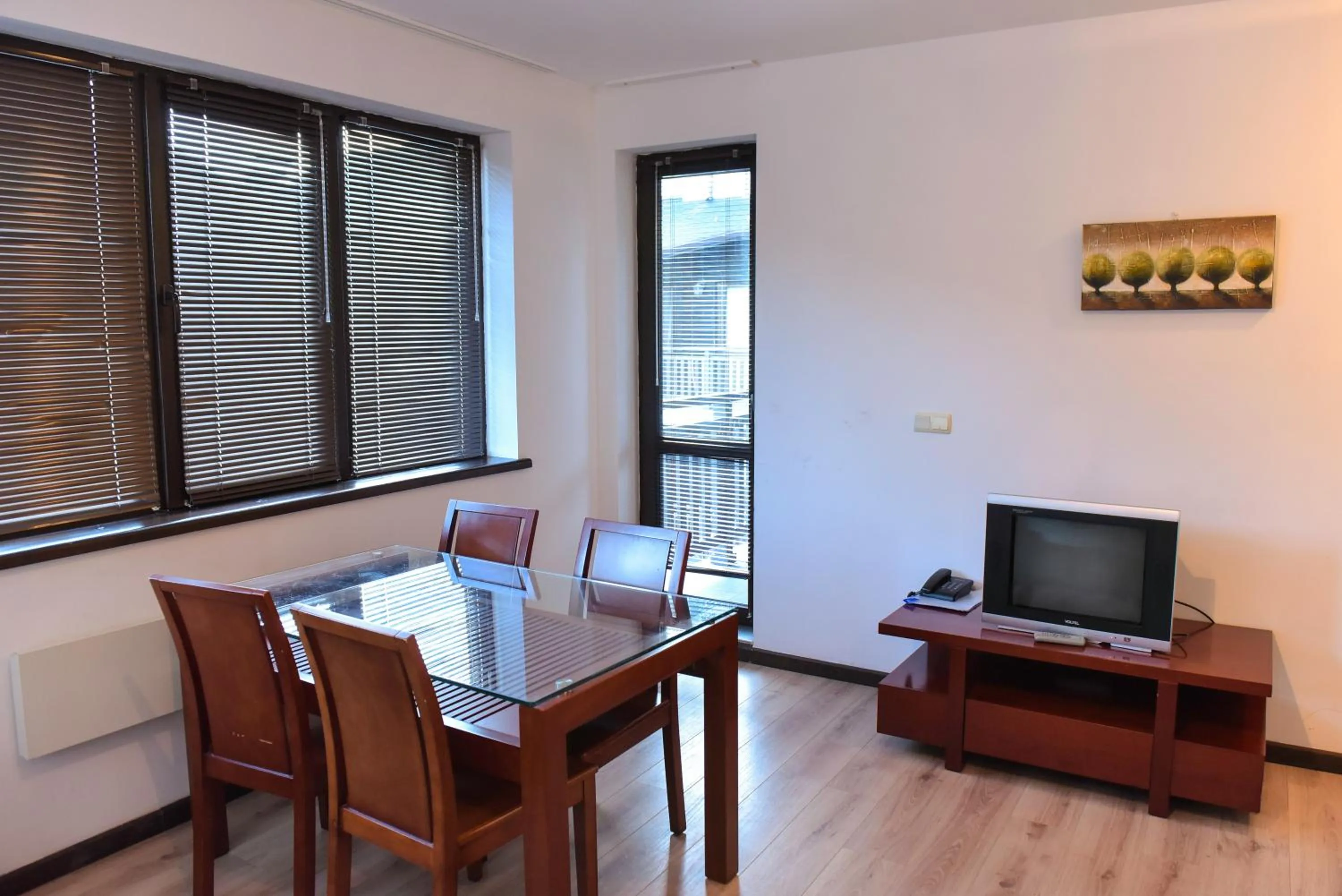 Royal Bansko - Family Apart Hotel With All Inclusive Light or HB&Drinks and Hot Pool & Jacuzzis