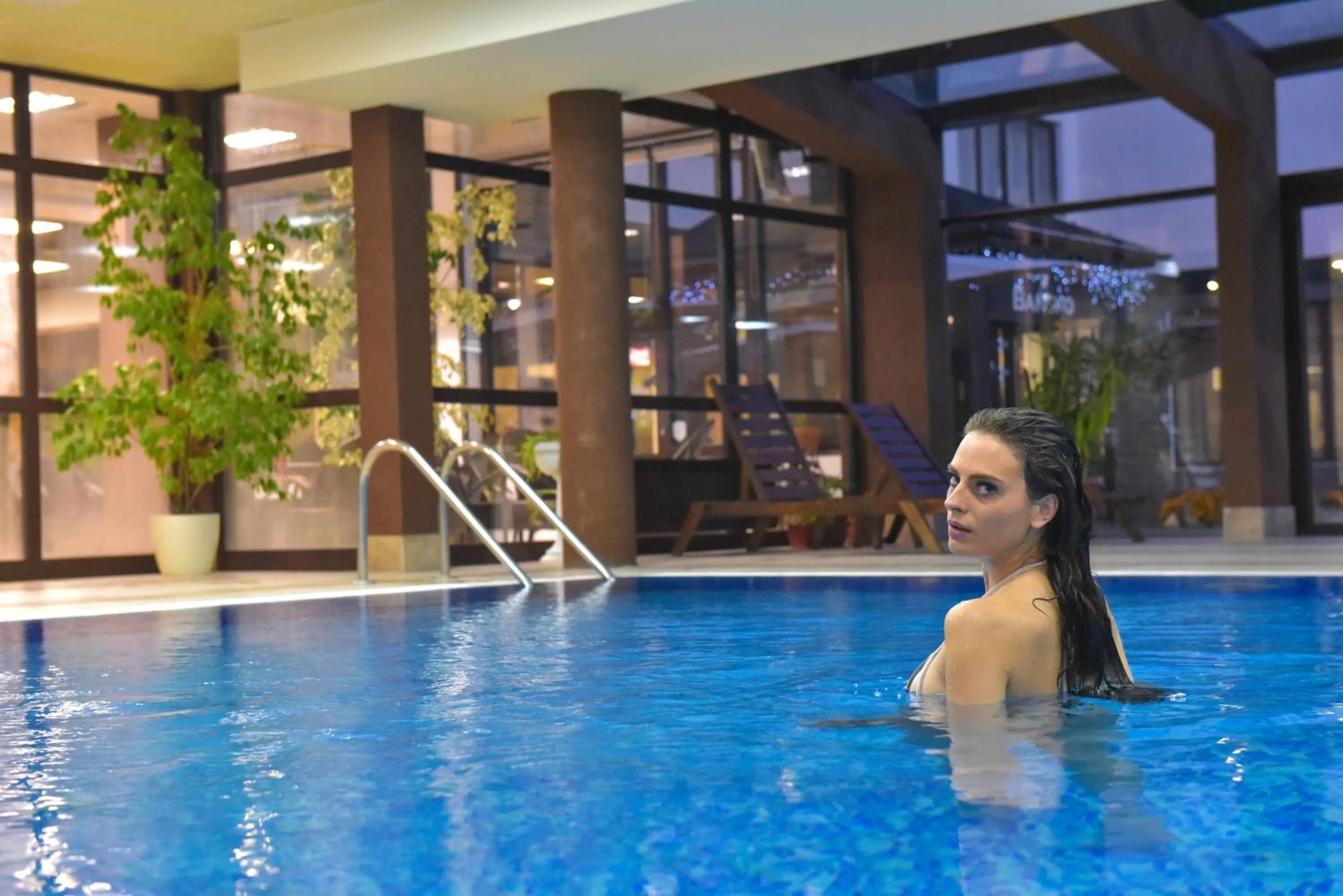 Royal Bansko - Family Apart Hotel With All Inclusive Light or HB&Drinks and Hot Pool & Jacuzzis