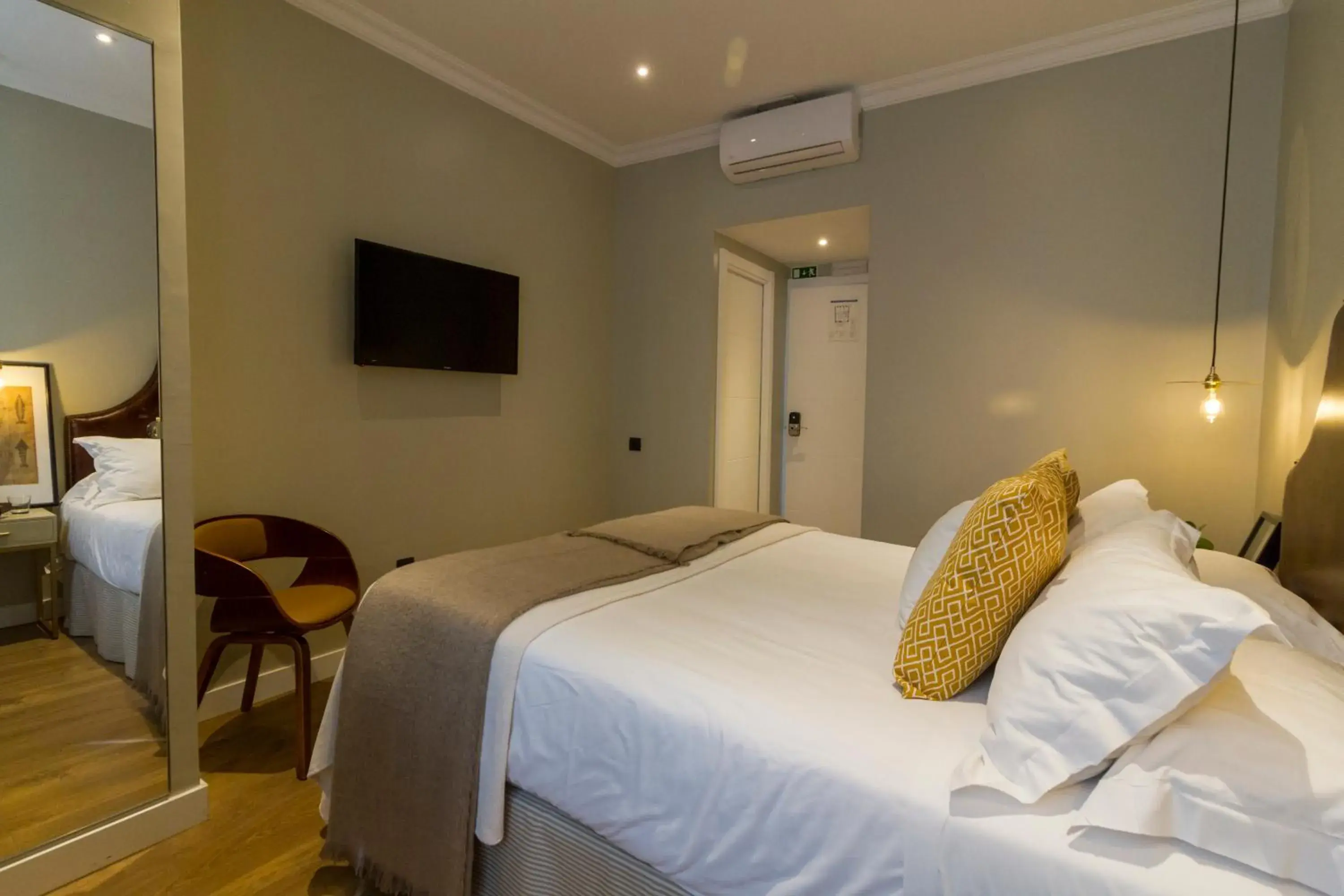 Bedroom, Bed in Bairro Alto Suites Bedroom, Bed in Bairro Alto Suites