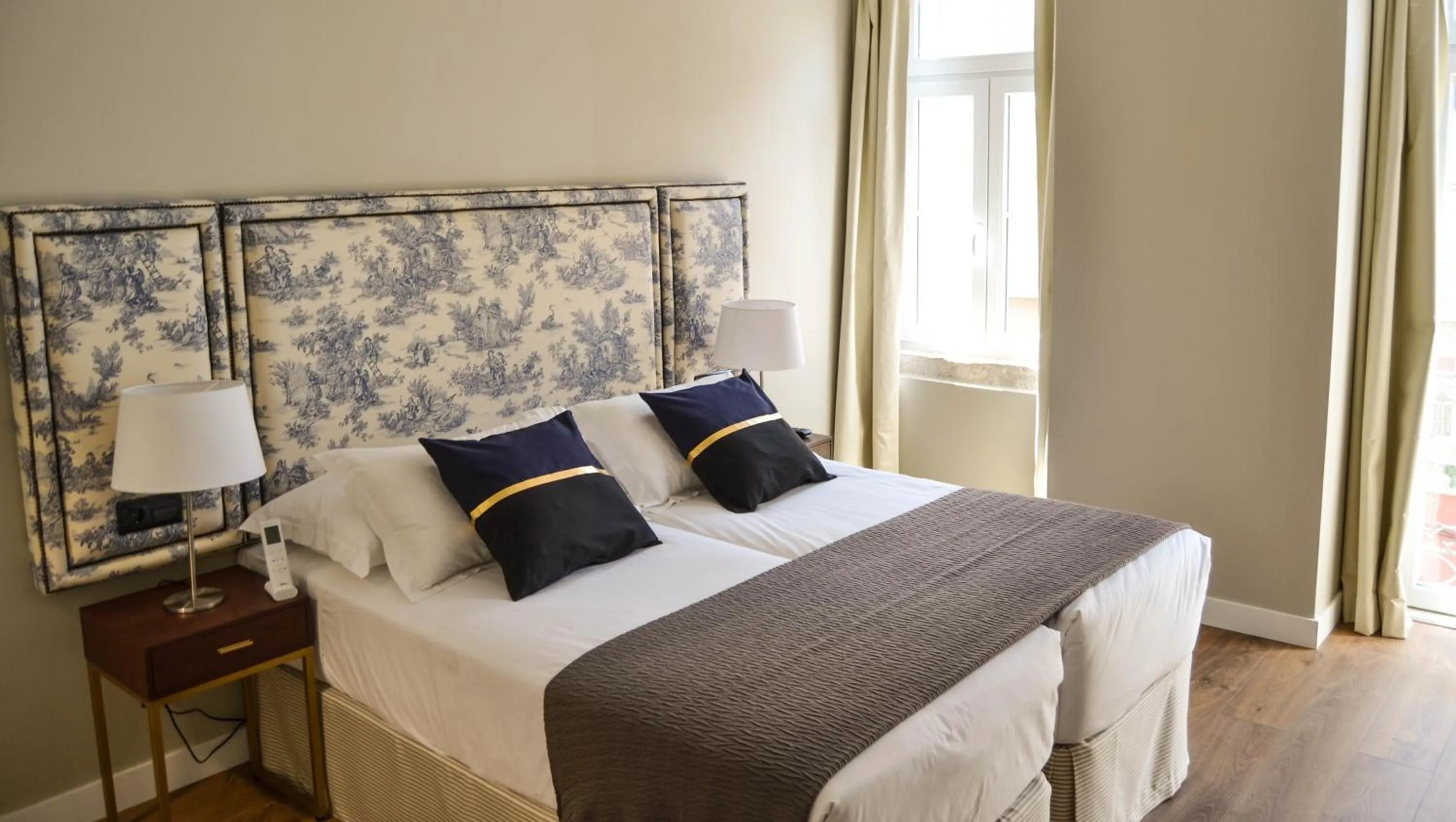 Bedroom, Bed in Bairro Alto Suites