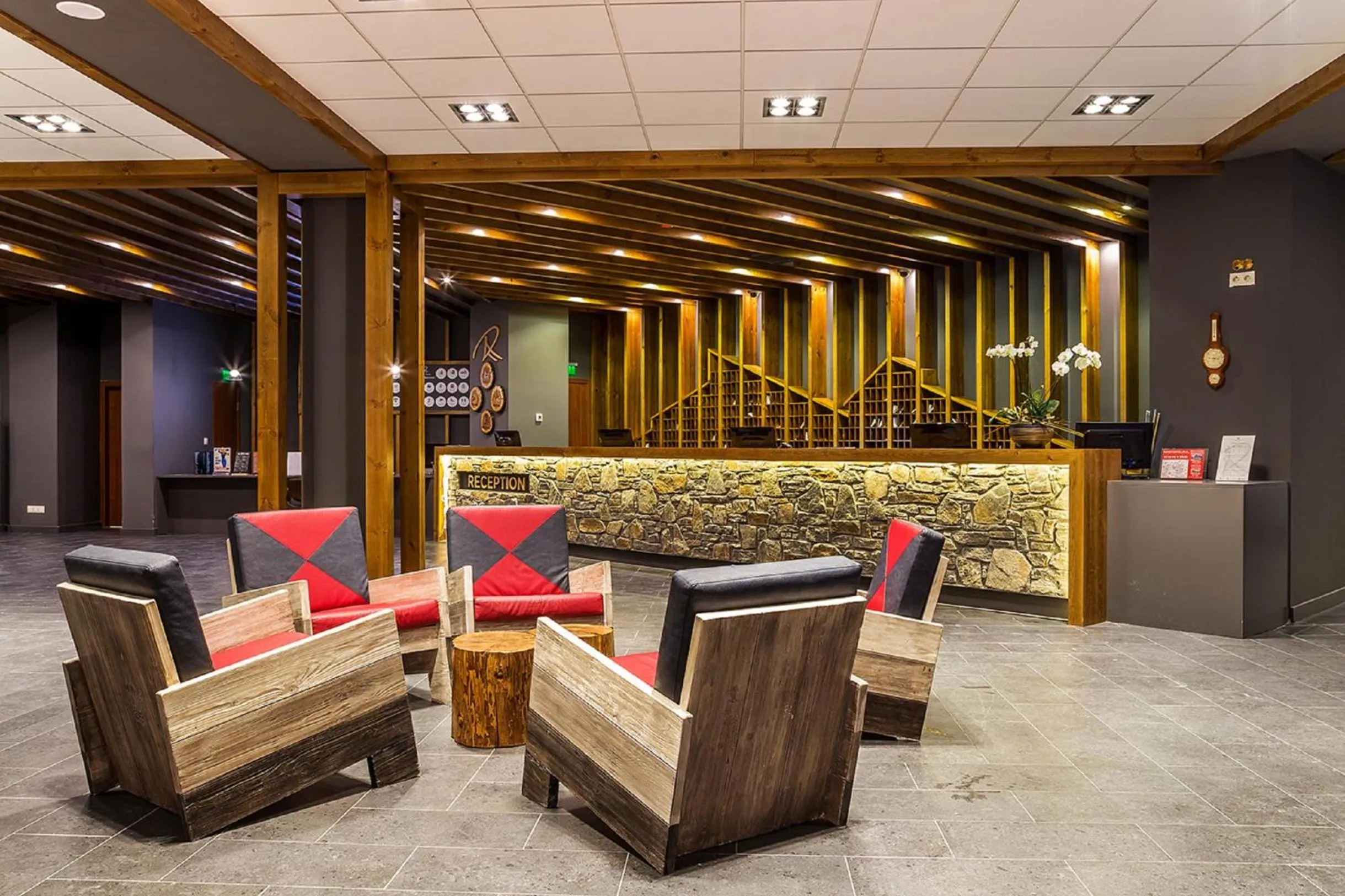 Lobby or reception in Rila Hotel Borovets