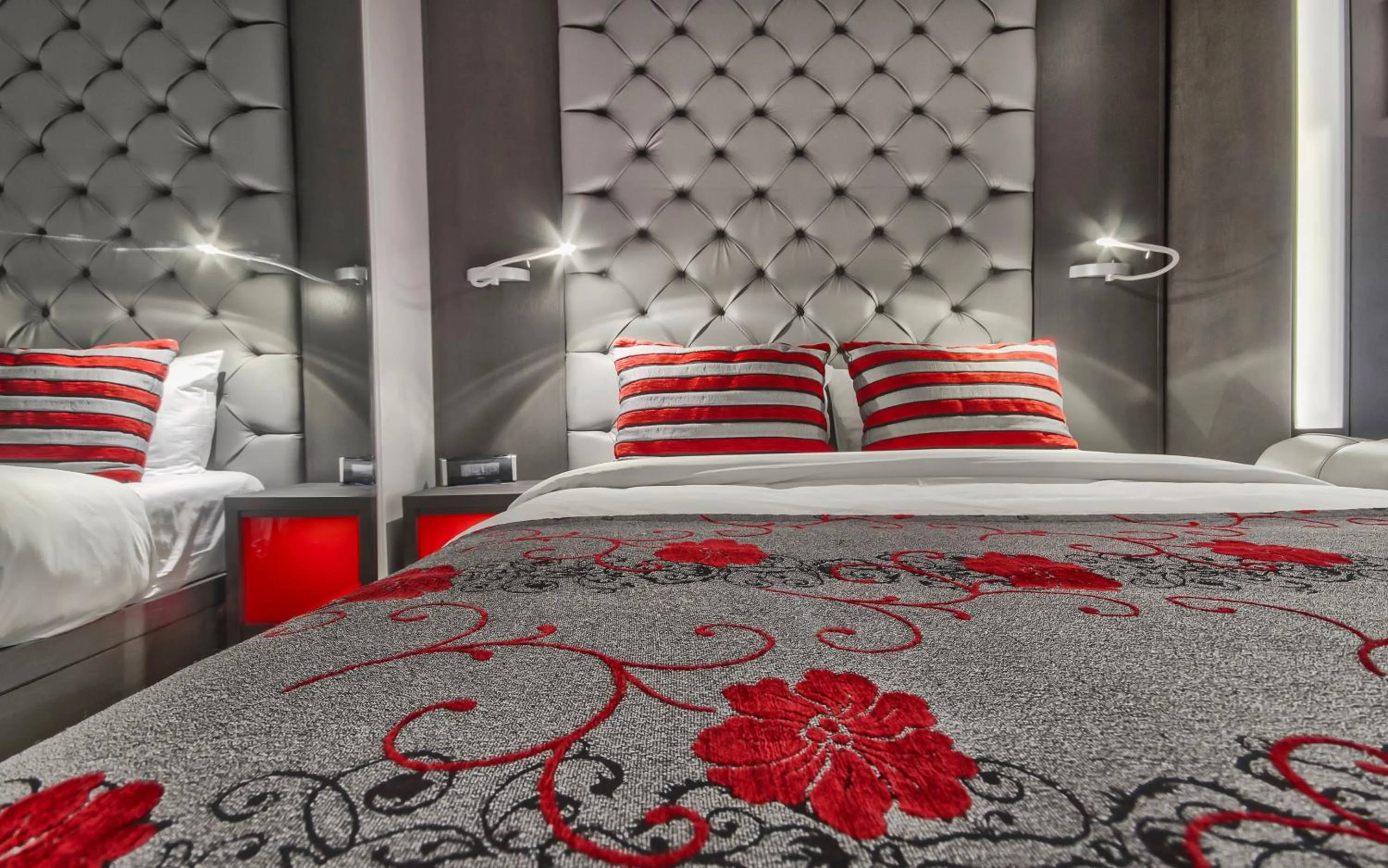 Bedroom, Bed in Hôtel Plaza Québec par JARO