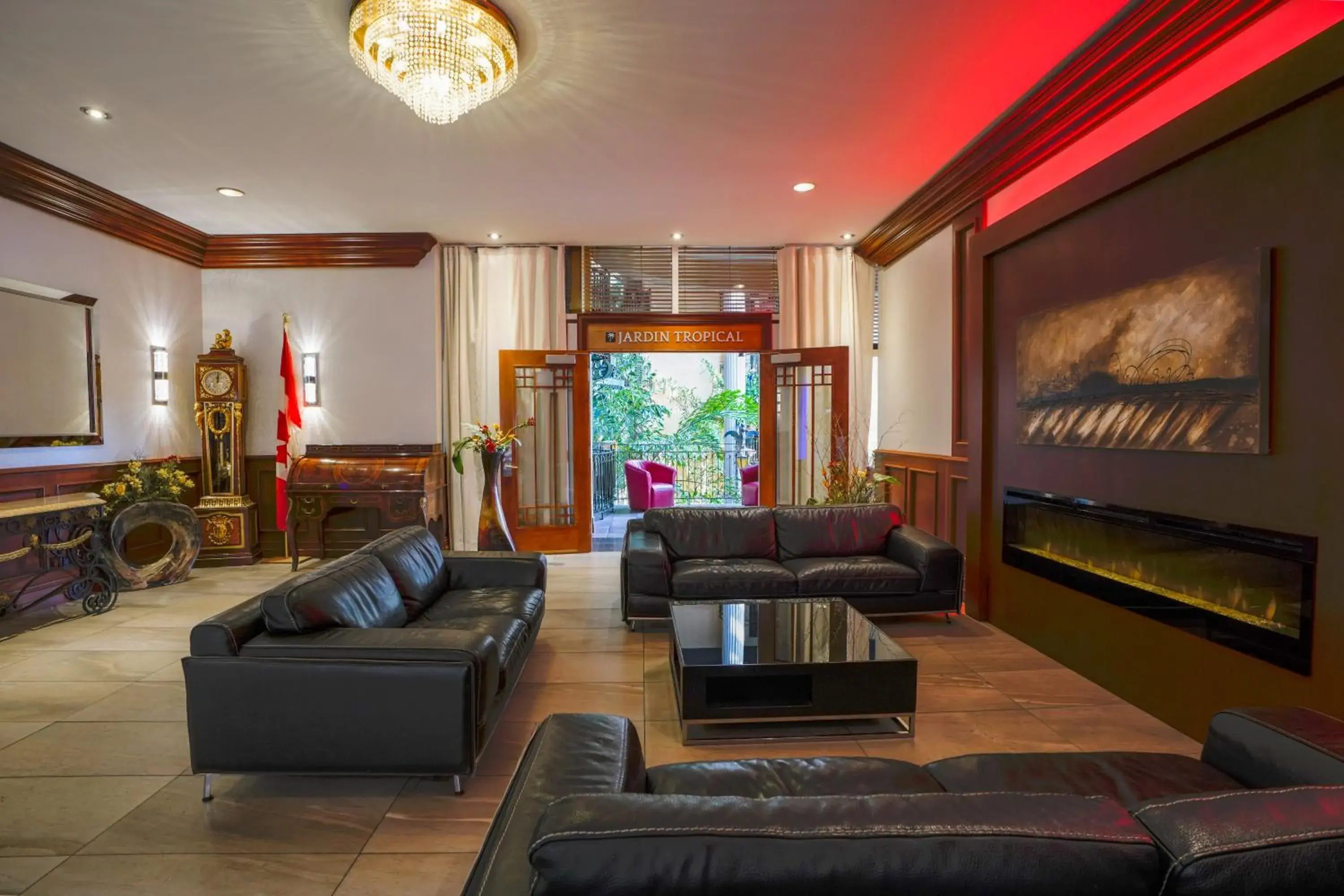 Lobby or reception in Hôtel Plaza Québec par JARO Lobby or reception in Hôtel Plaza Québec par JARO