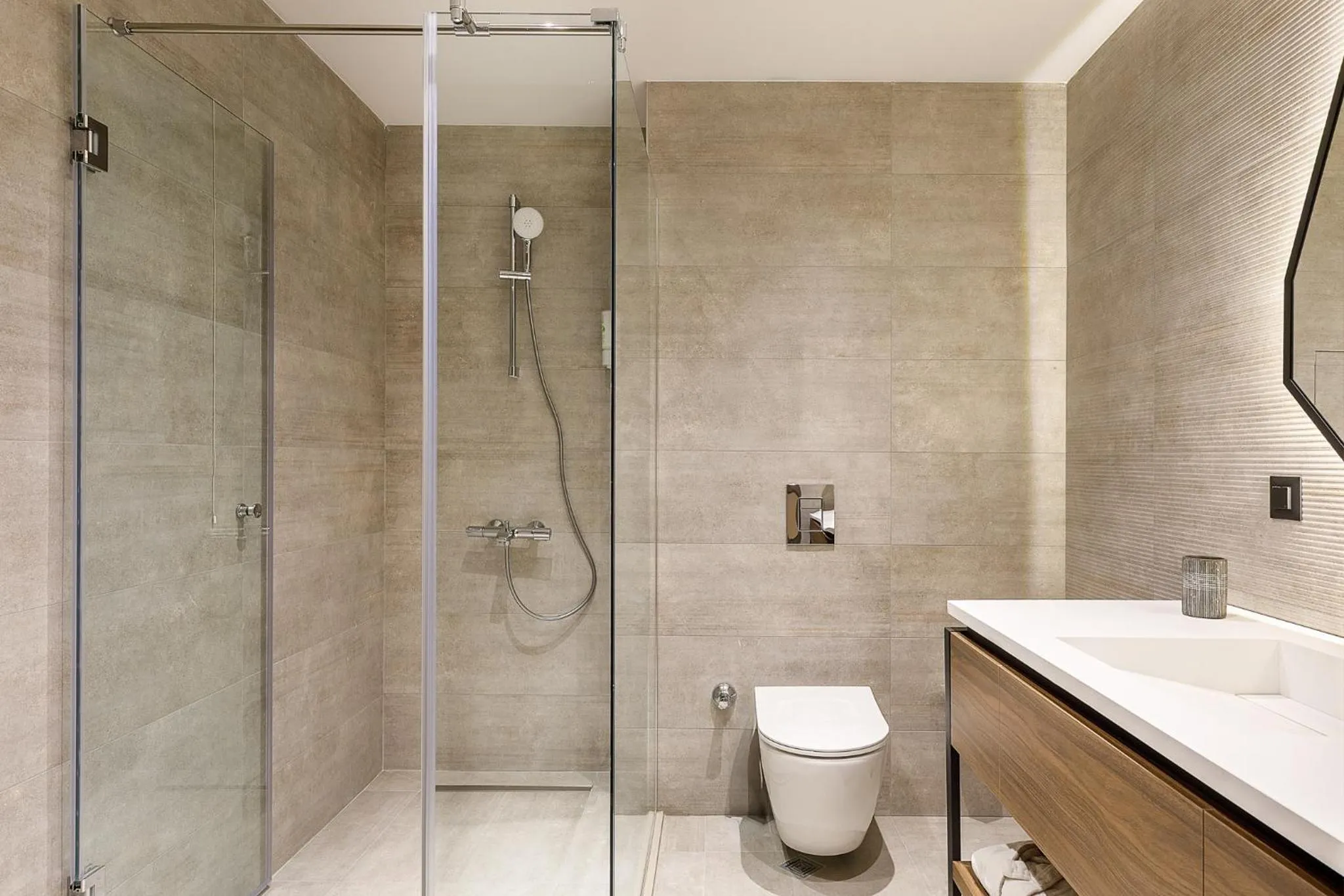 Shower in Regnum Bansko Ski Hotel & SPA