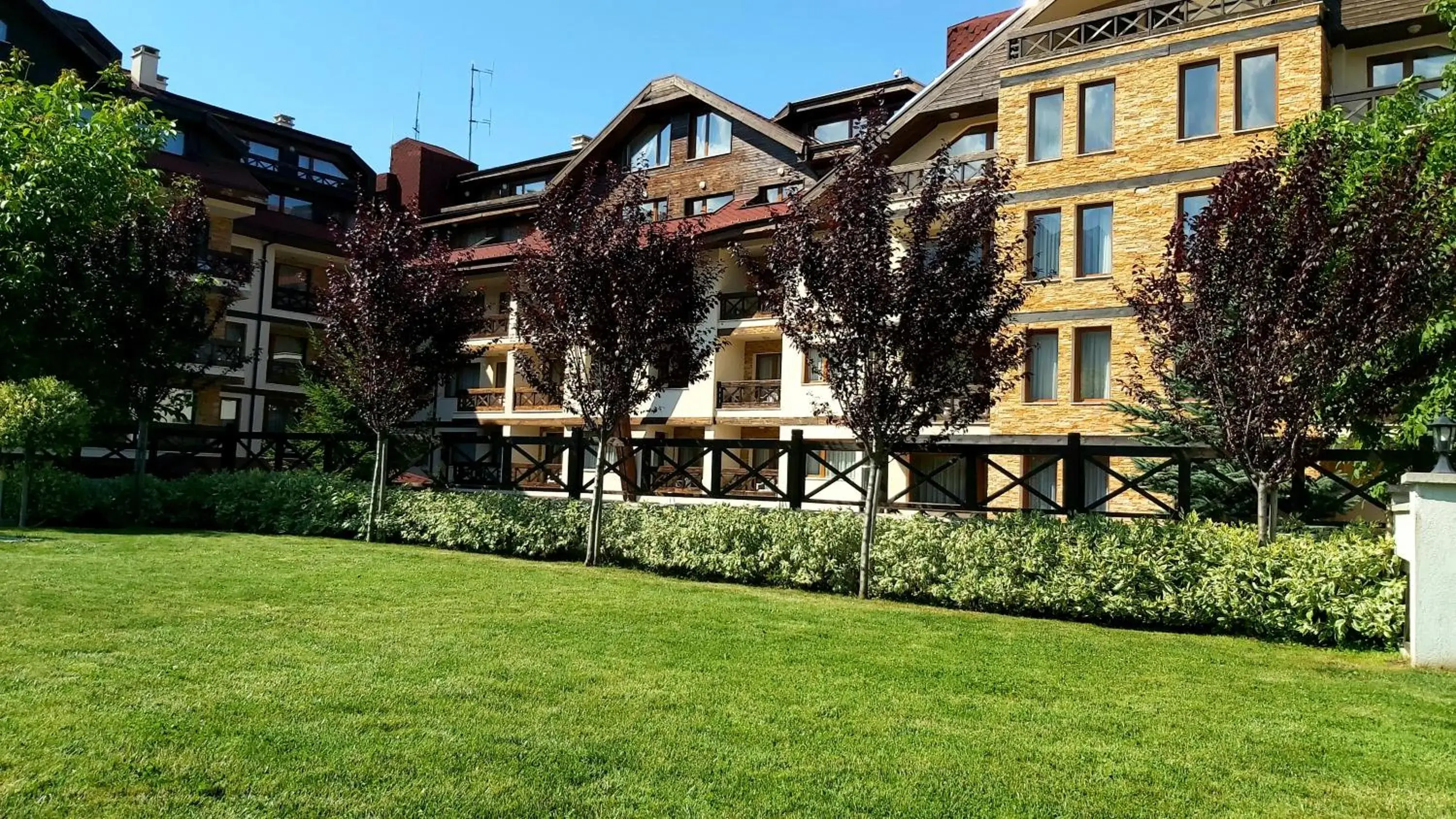 Property building in Regnum Bansko Ski Hotel & SPA Property building in Regnum Bansko Ski Hotel & SPA