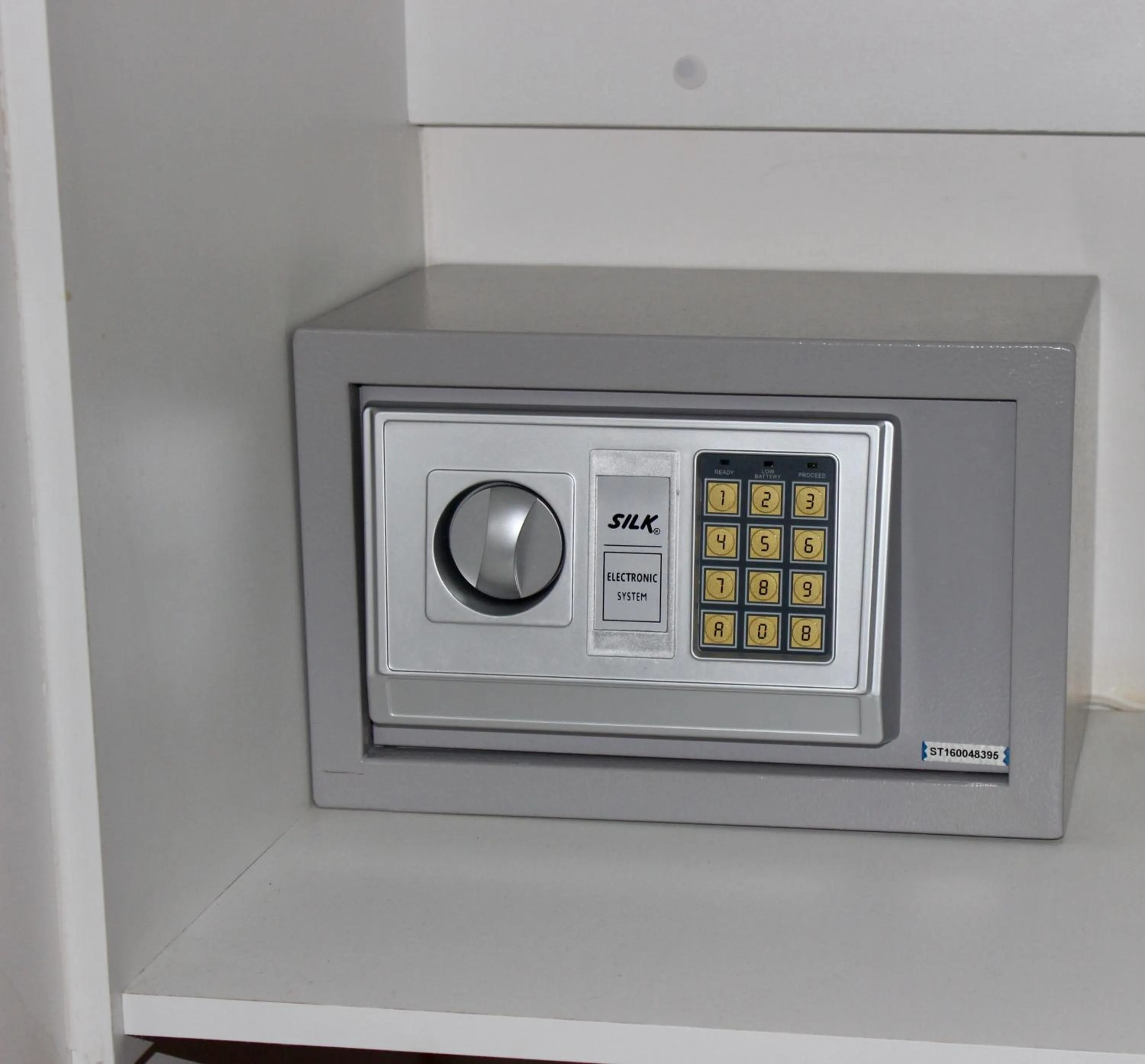 Bedroom in Hotel 6 De Diciembre