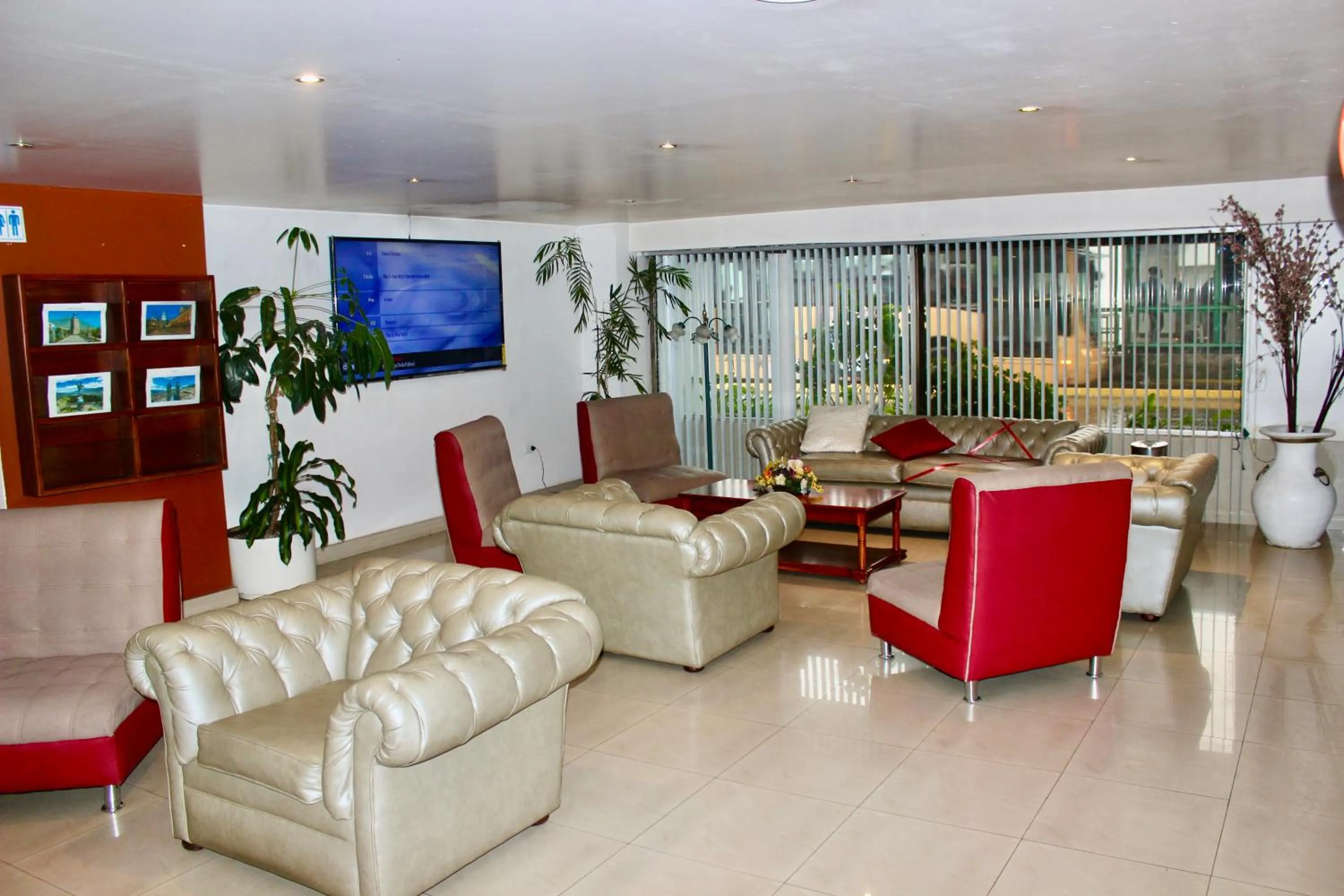 Lobby or reception in Hotel 6 De Diciembre