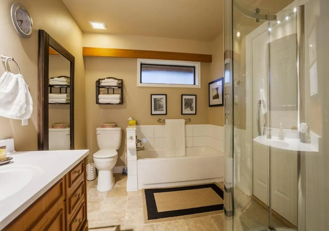 Bathroom in Coles Bay Vacation Retreat