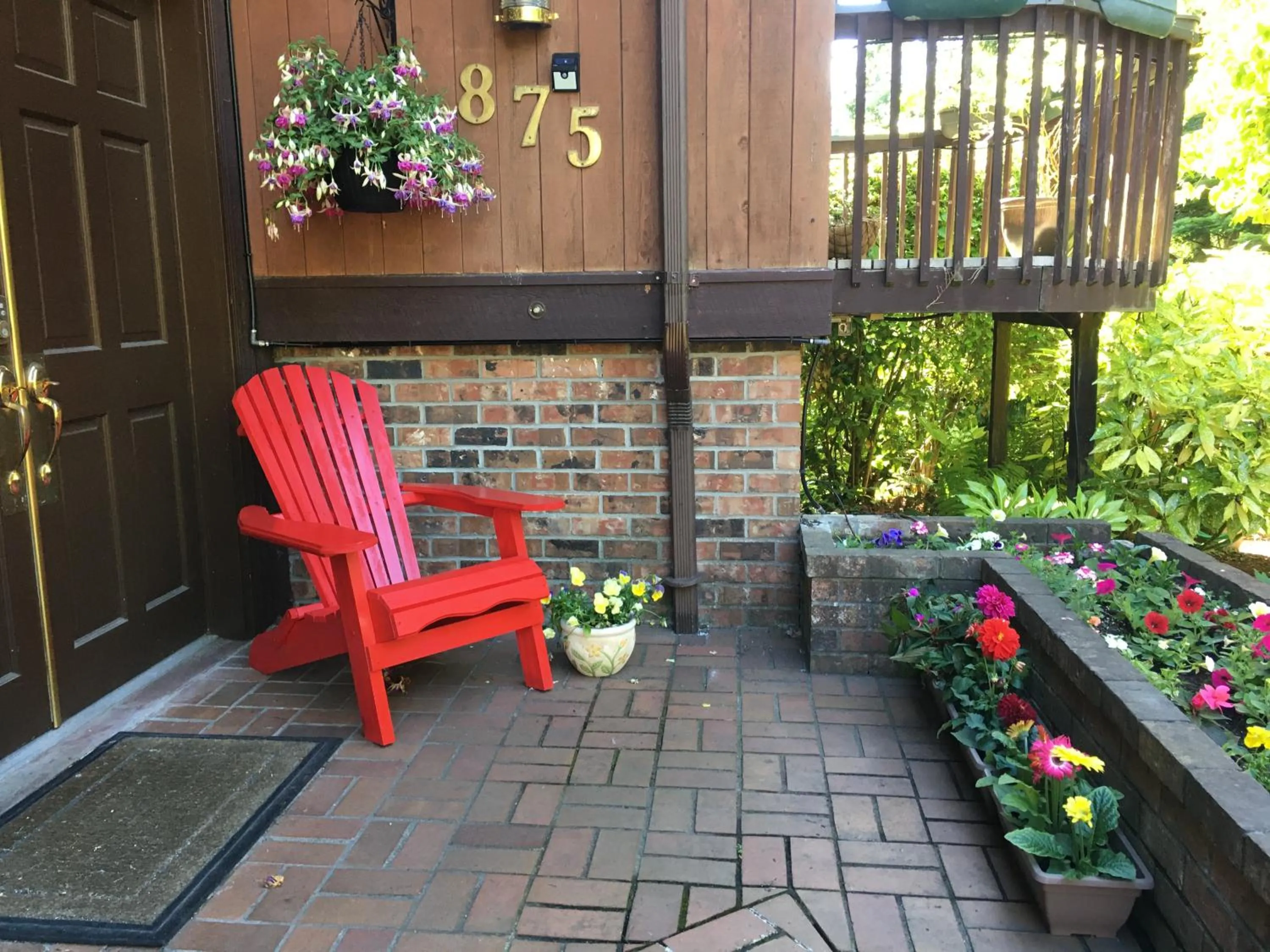 Garden in Coles Bay Vacation Retreat