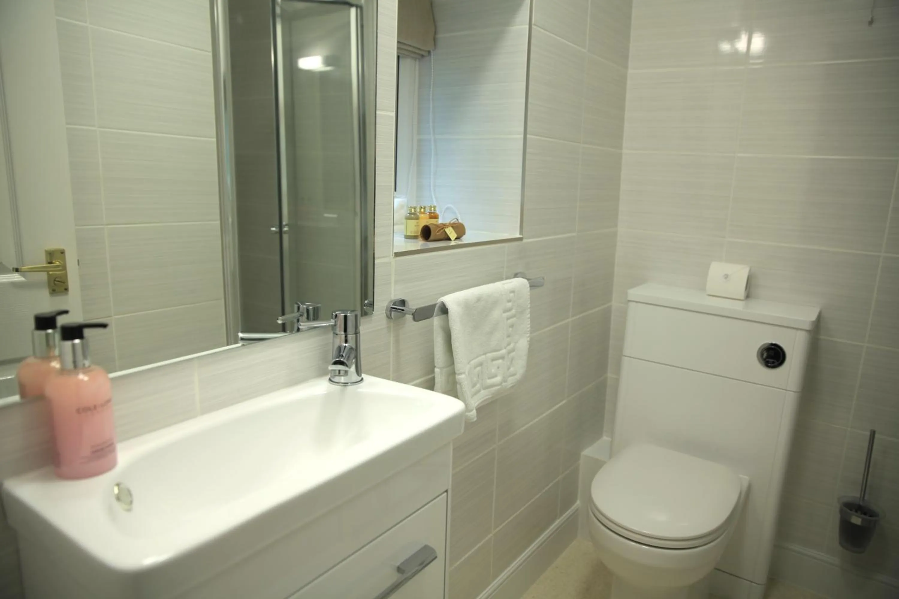 Bathroom in The Bonnicott Hotel Lynmouth