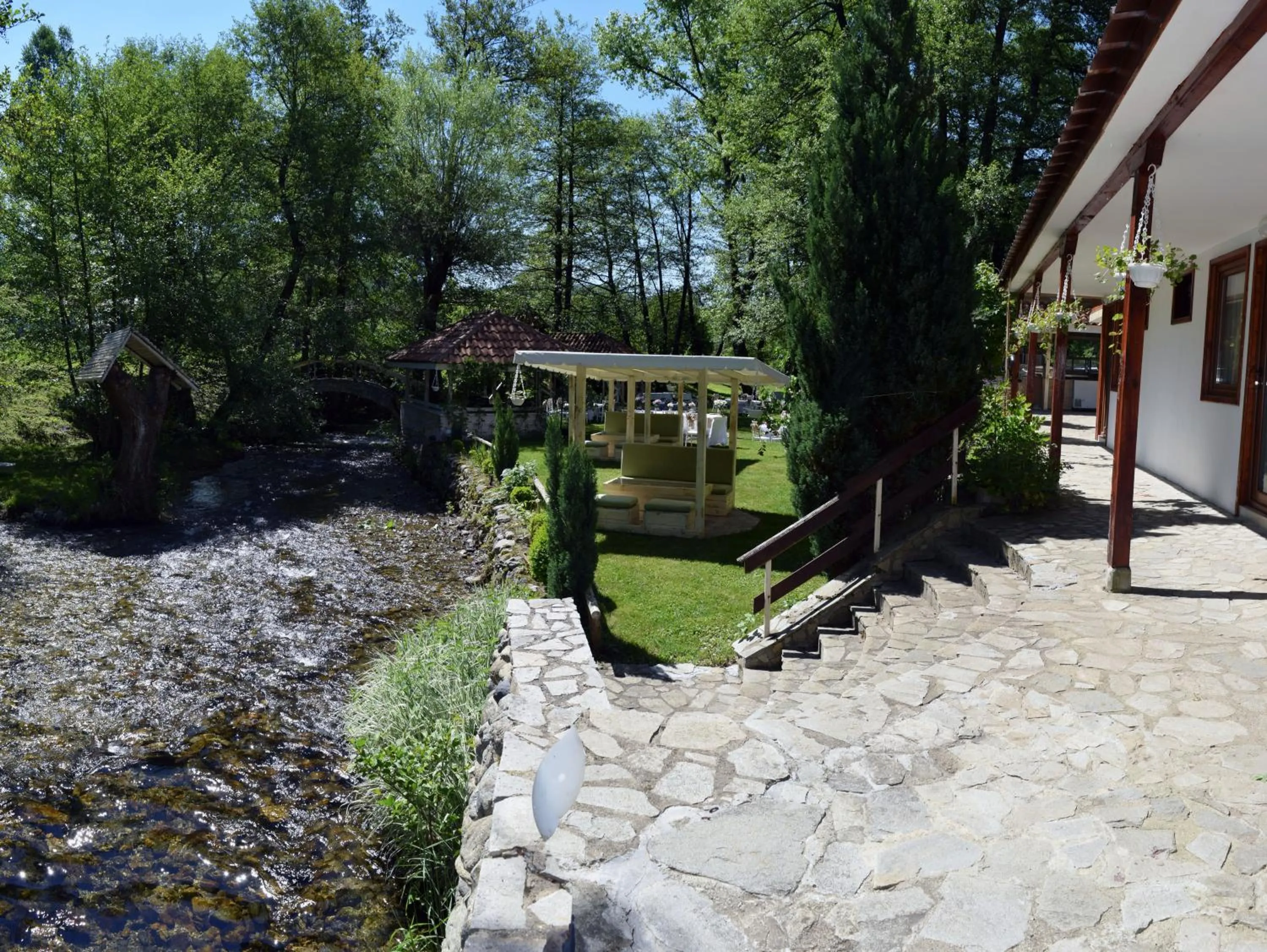 Patio in Hotel Paradise Place