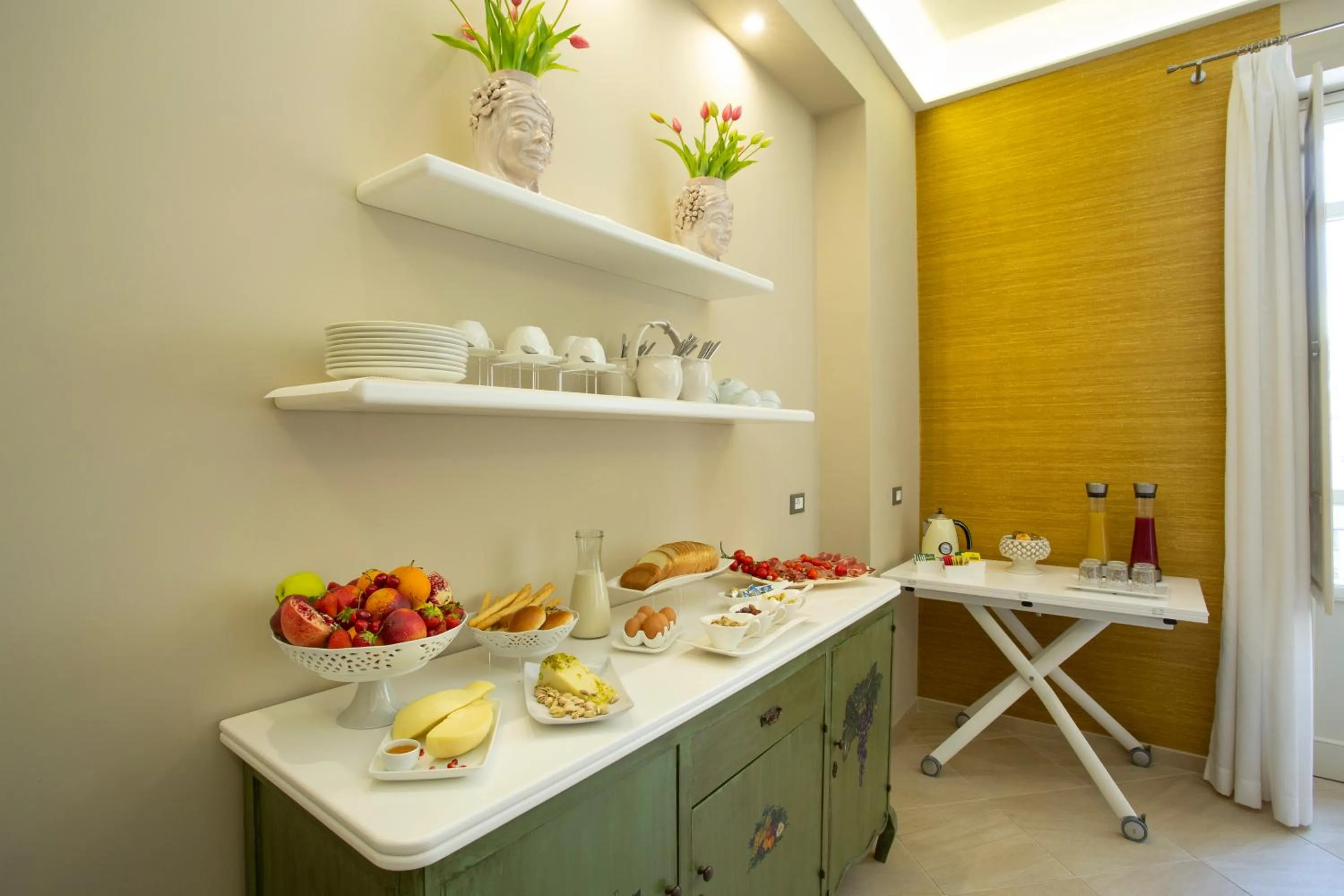 Breakfast in Maecò Ortigia B&B - Hospitality & Charming Rooms