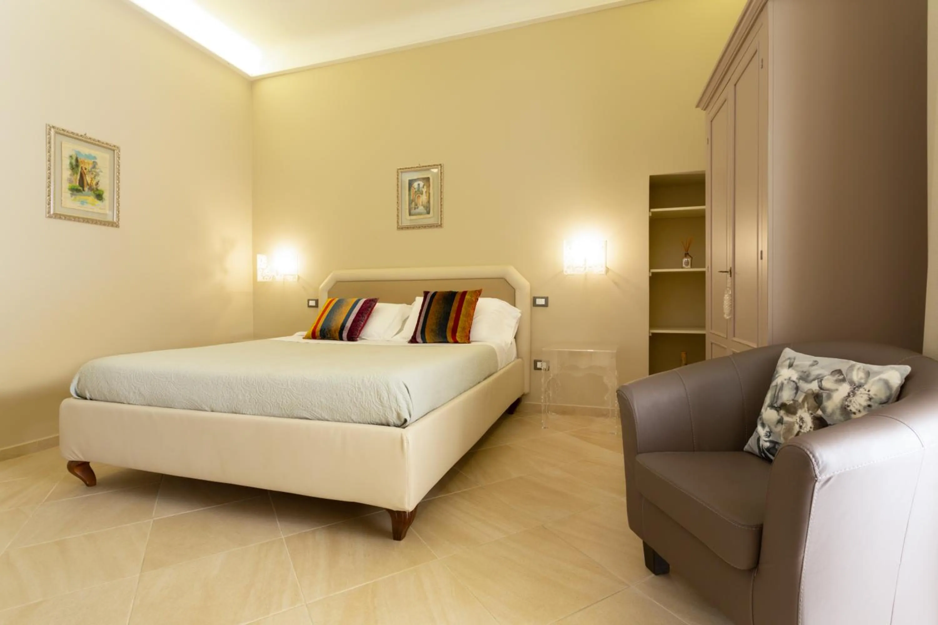 Photo of the whole room, Bed in Maecò Ortigia B&B - Hospitality & Charming Rooms