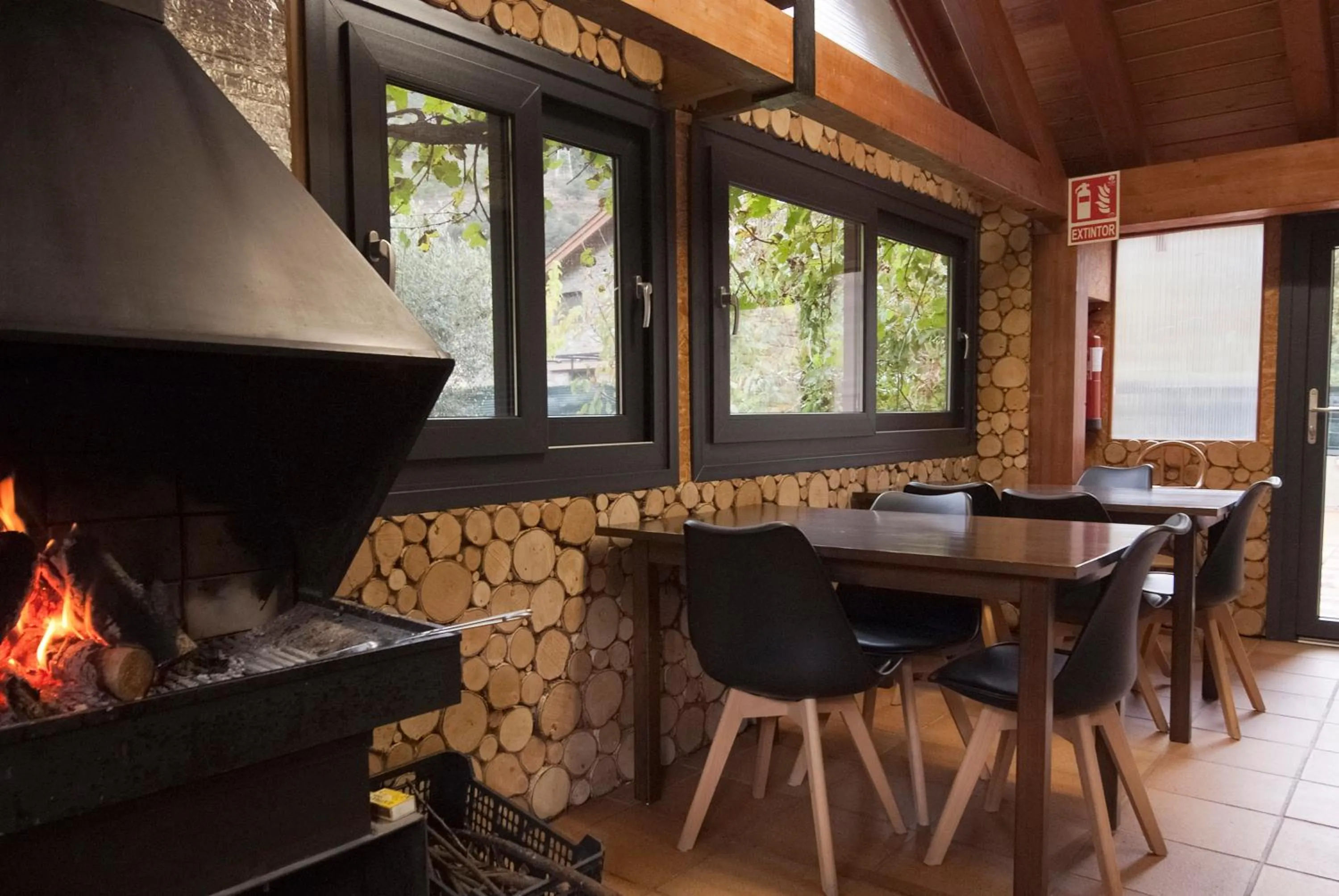 Dining area in Can Congost