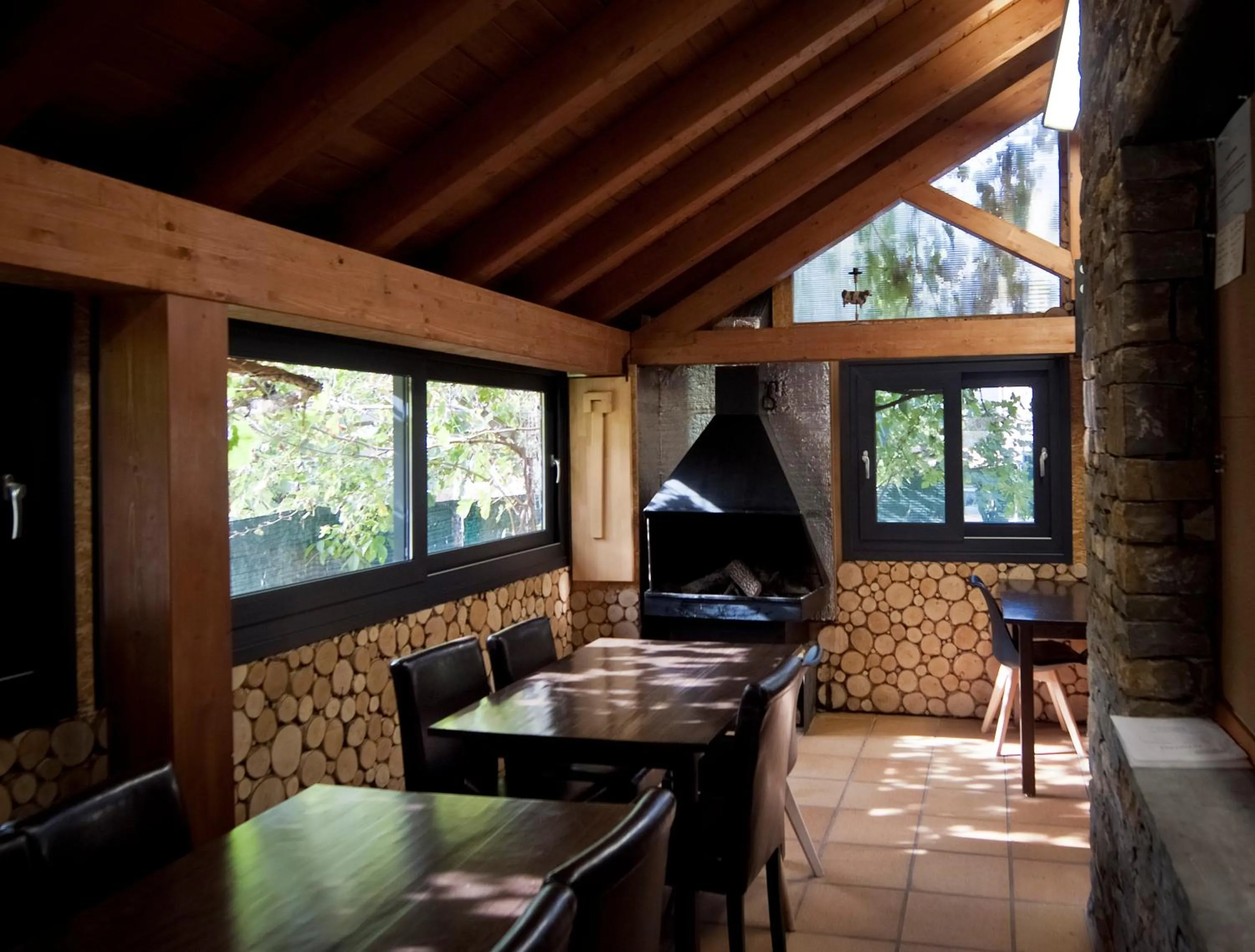 Dining area in Can Congost