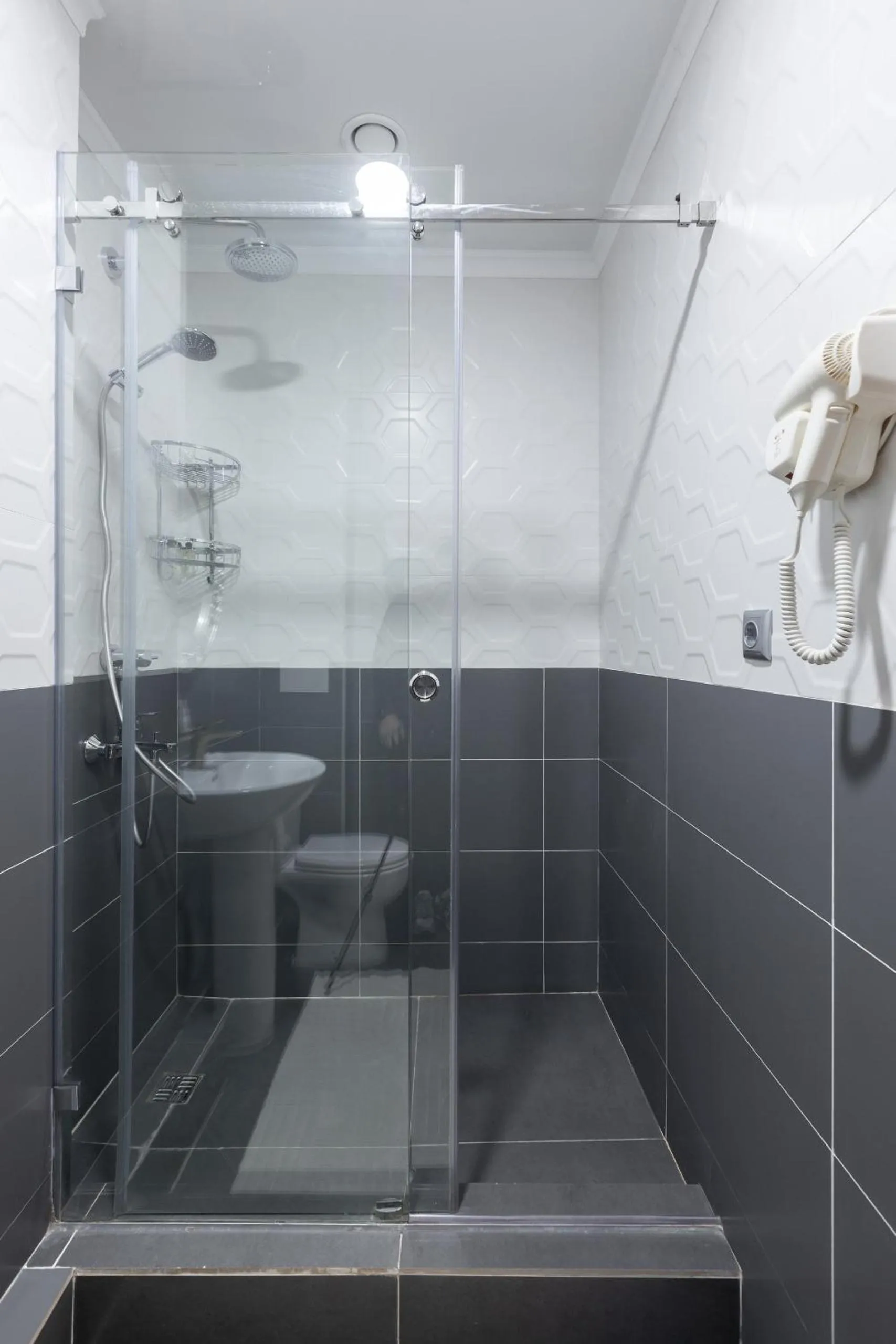 Shower in Boutique Hotel Tomiris