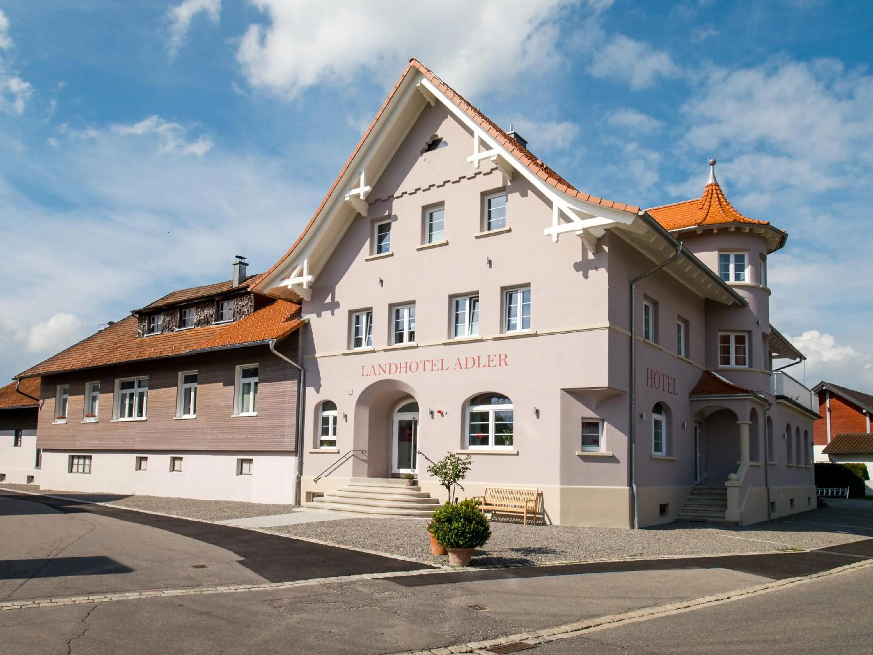 Facade/entrance in Landhotel Adler