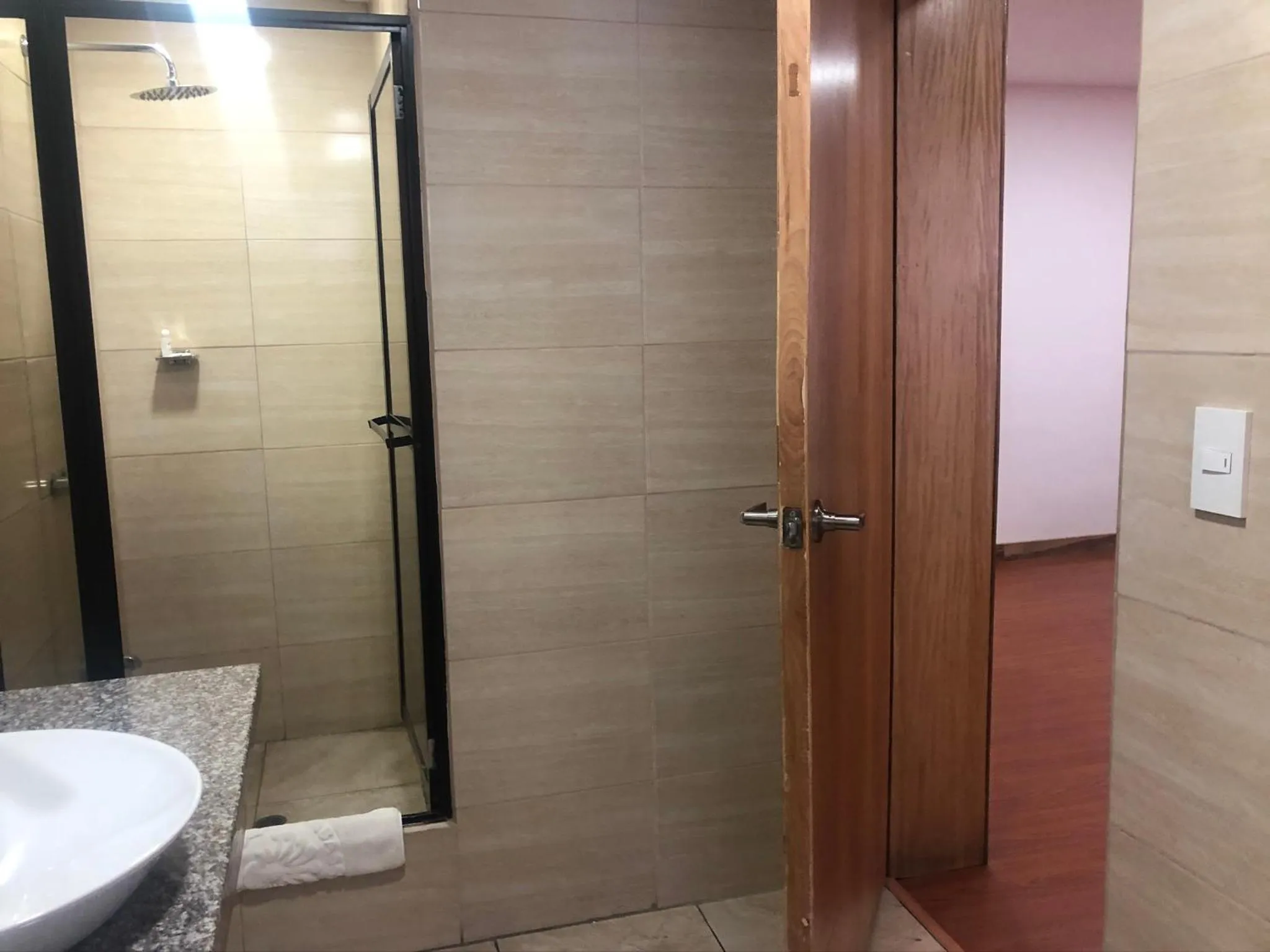 Bathroom in Hotel Ambassador