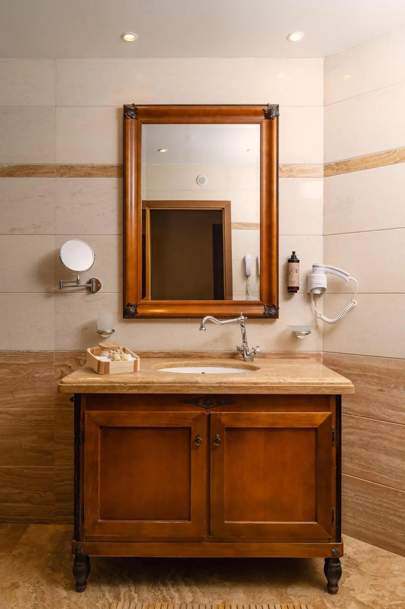 Bathroom in Festa Winter Palace Hotel