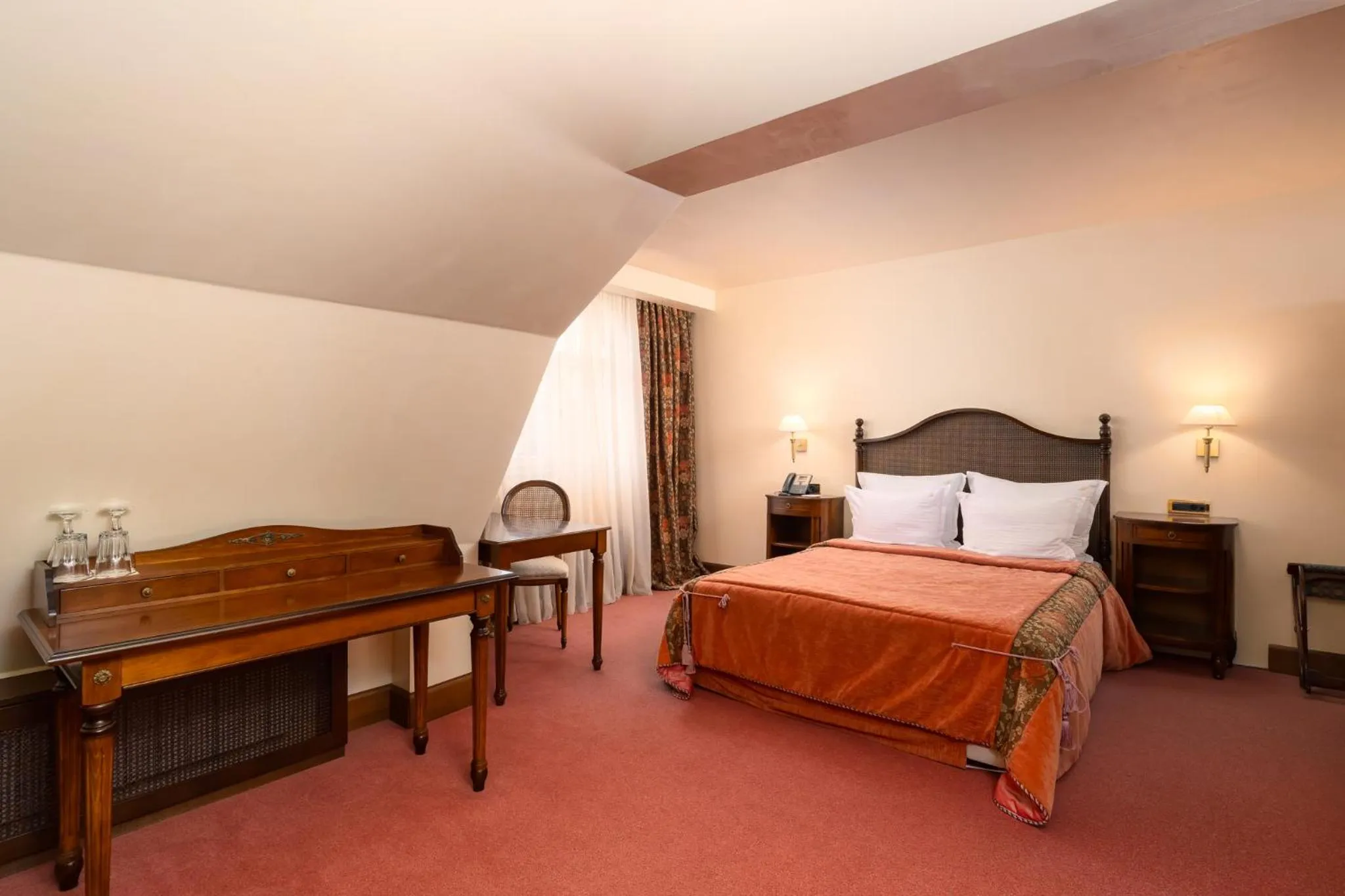 Bed in Festa Winter Palace Hotel