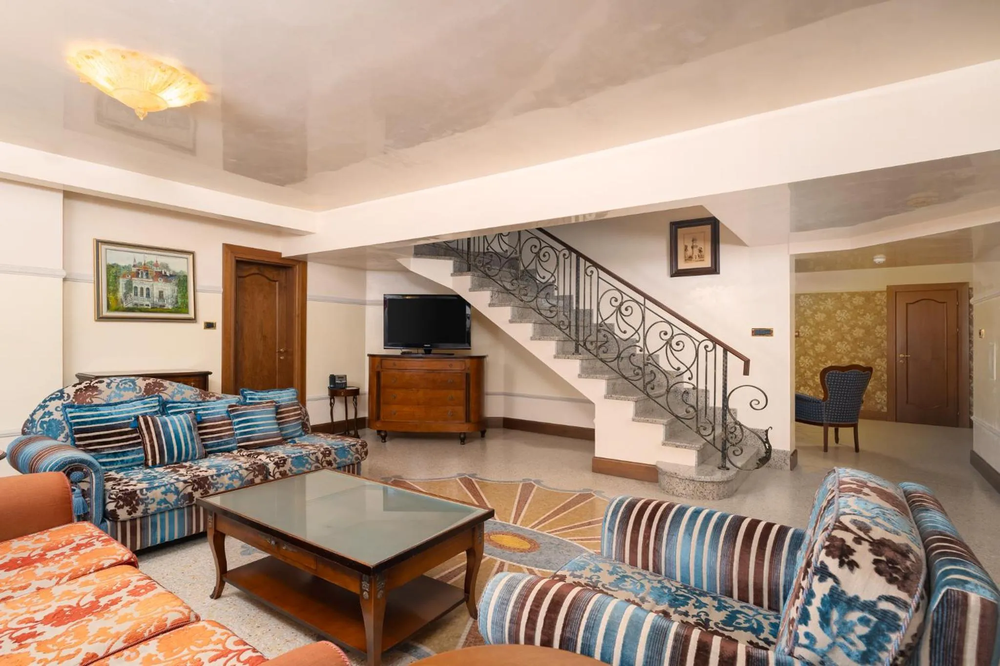 Seating area in Festa Winter Palace Hotel