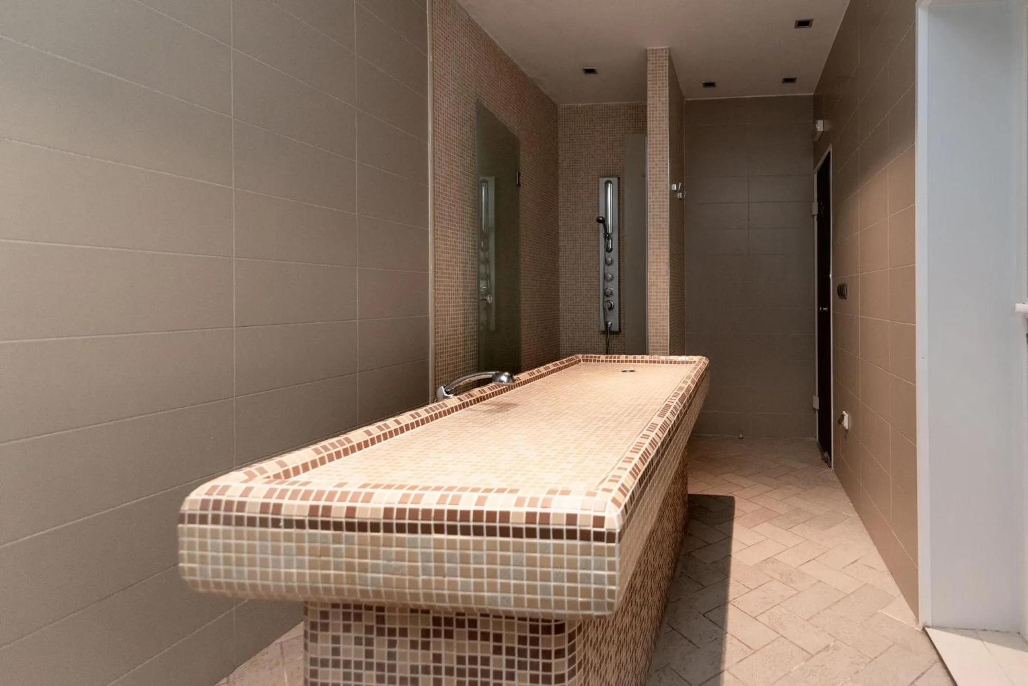 Bathroom in Festa Winter Palace Hotel