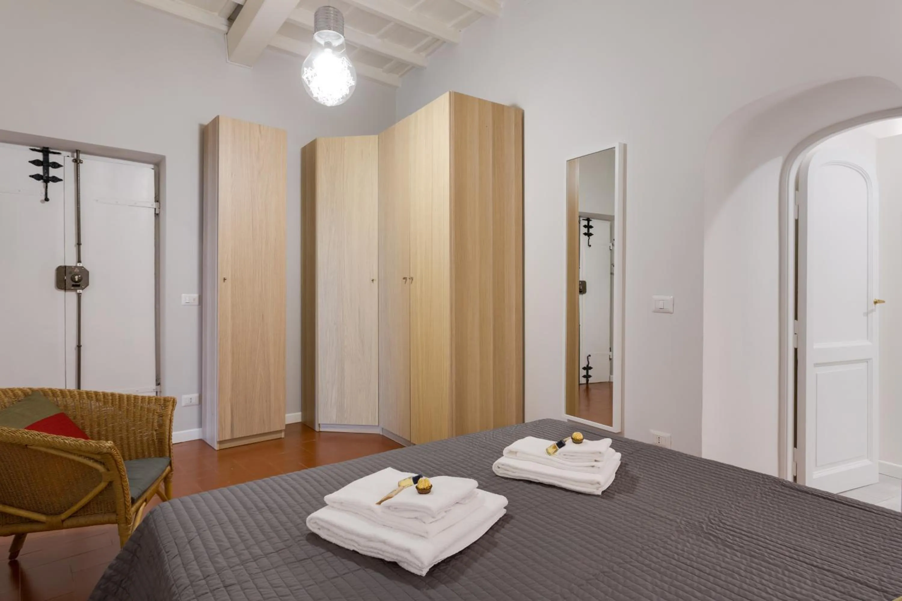 Photo of the whole room, Bed in Rome as you feel - Grotta Pinta apartments