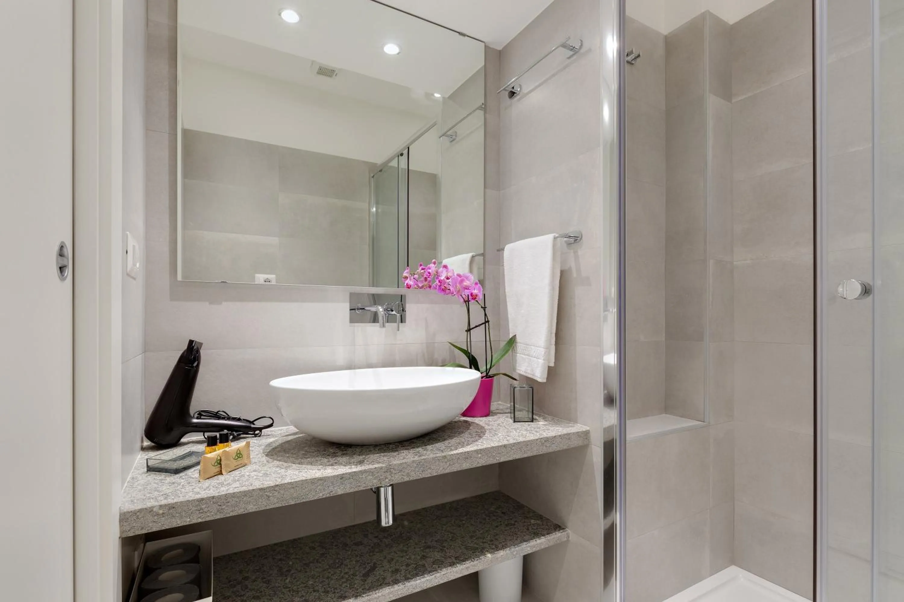 Bathroom in Rome as you feel - Grotta Pinta apartments