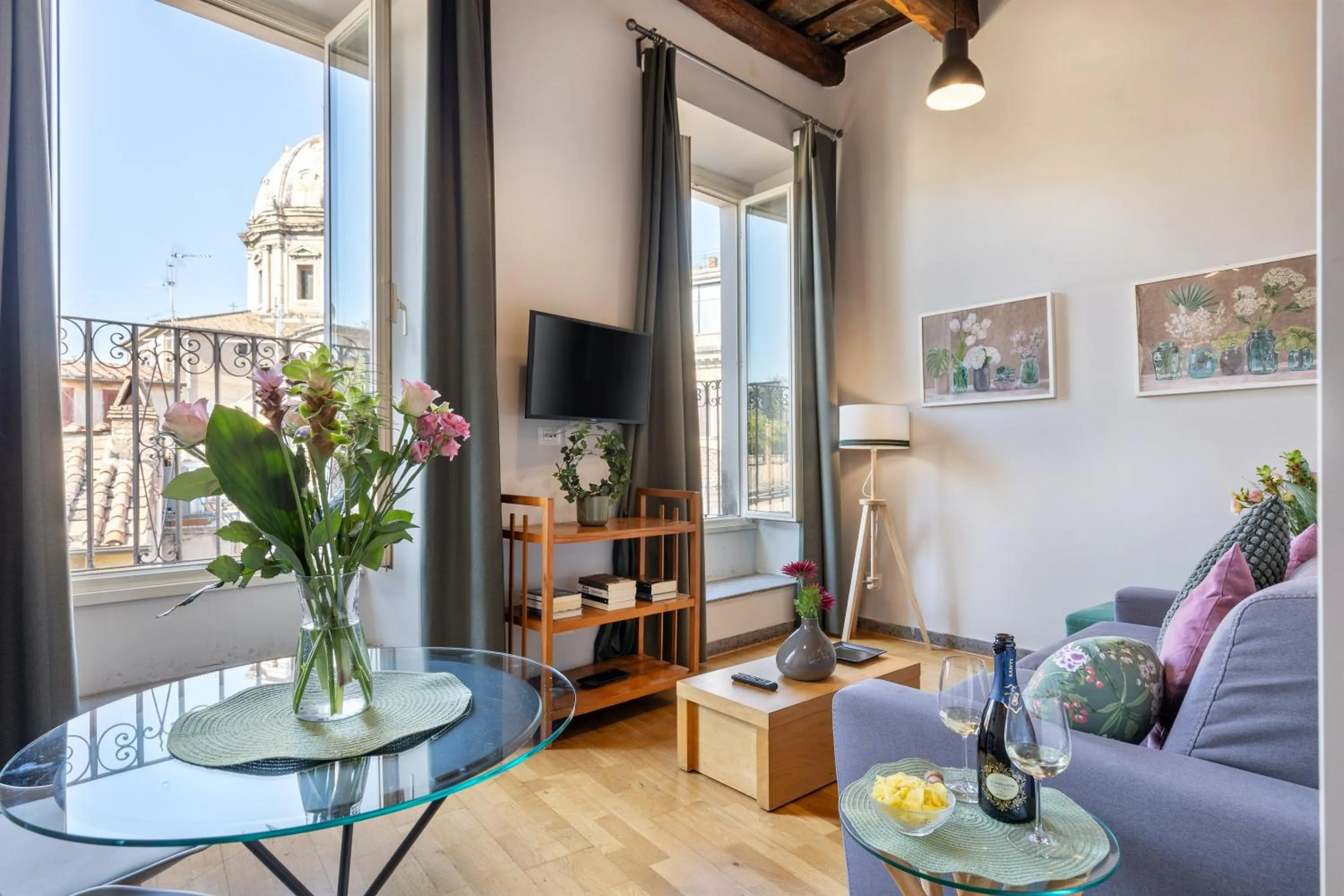 View (from property/room) in Rome as you feel - Grotta Pinta apartments