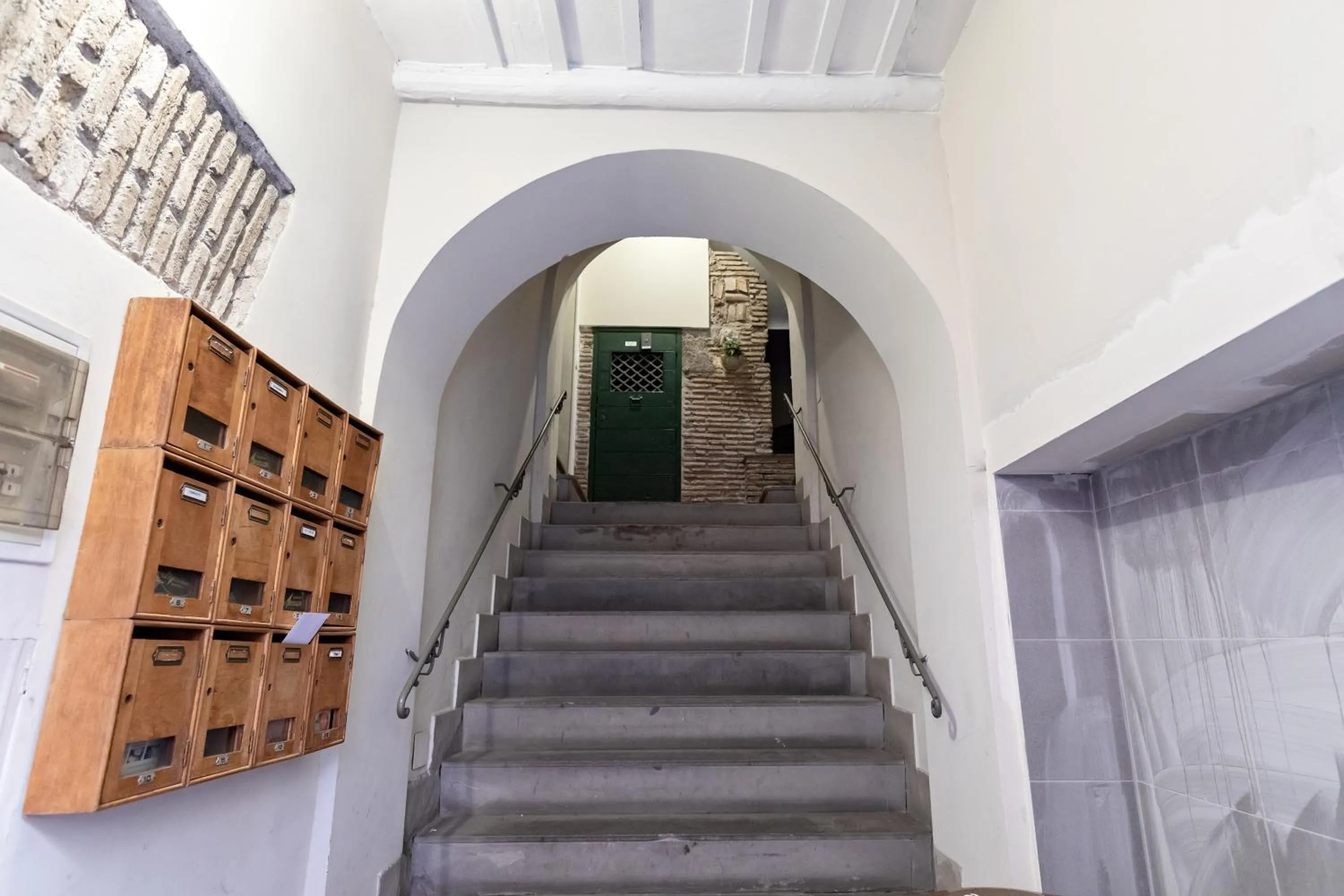 Facade/entrance in Rome as you feel - Grotta Pinta apartments