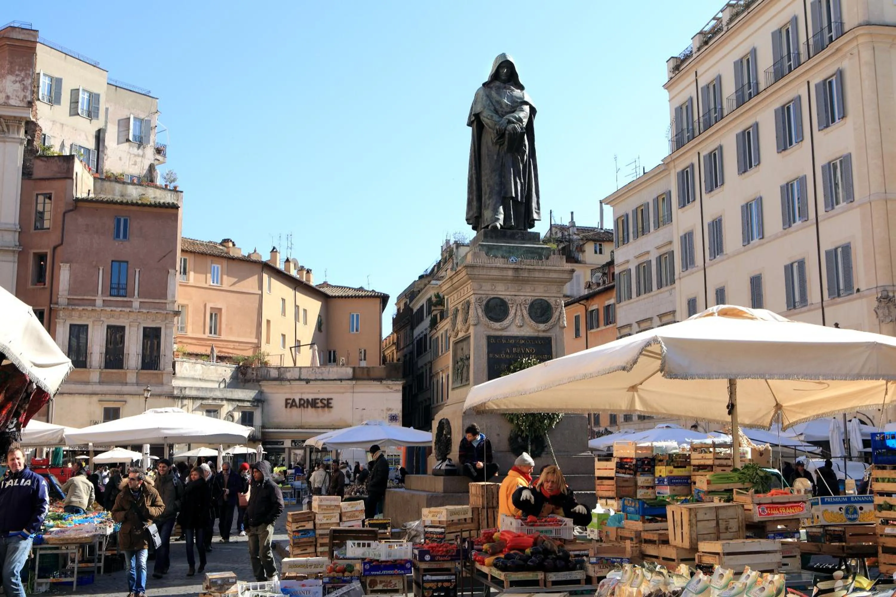 Nearby landmark in Rome as you feel - Grotta Pinta apartments