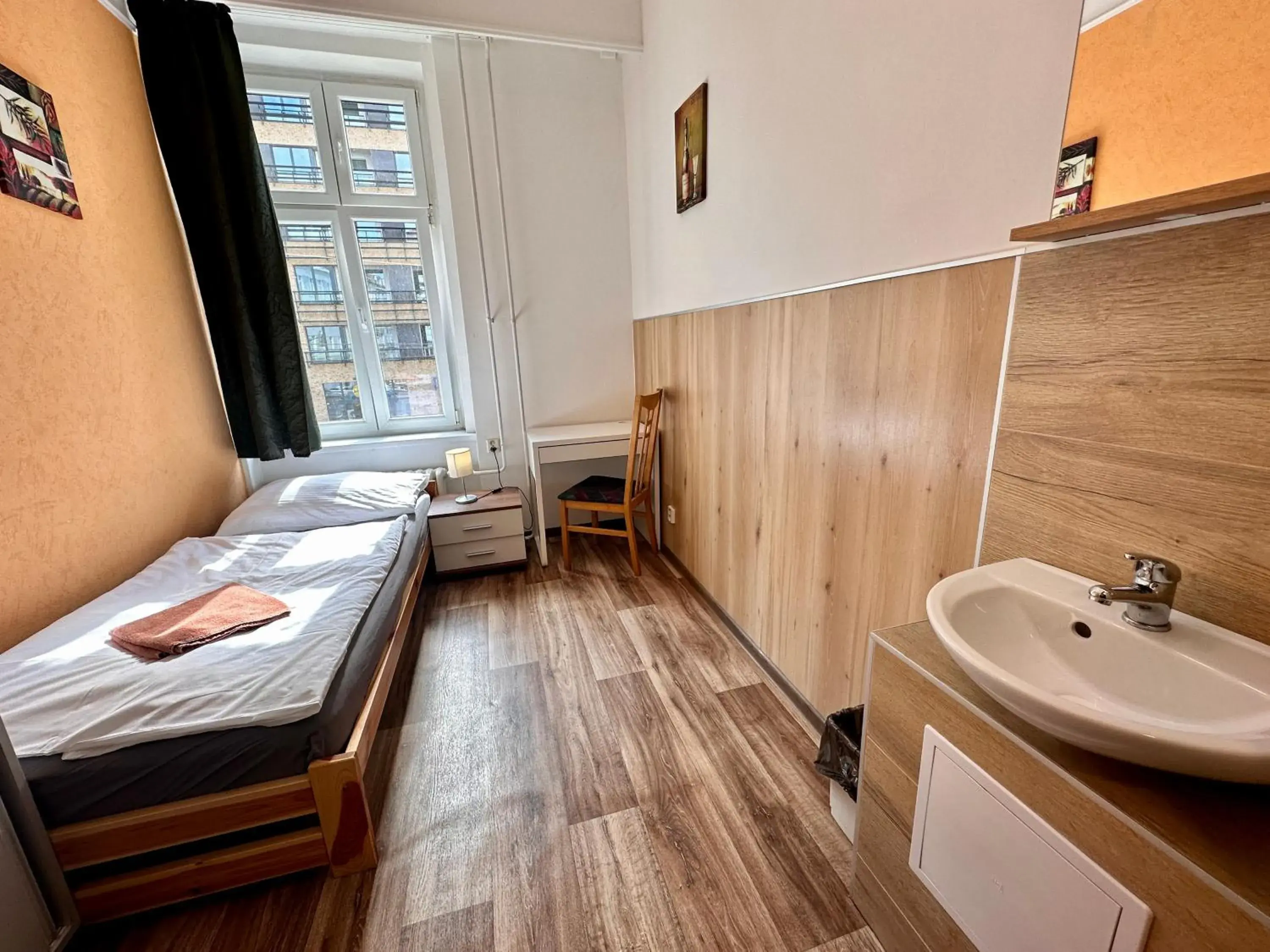 Single Room with Shared Bathroom in Pension SKLEP Single Room with Shared Bathroom in Pension SKLEP