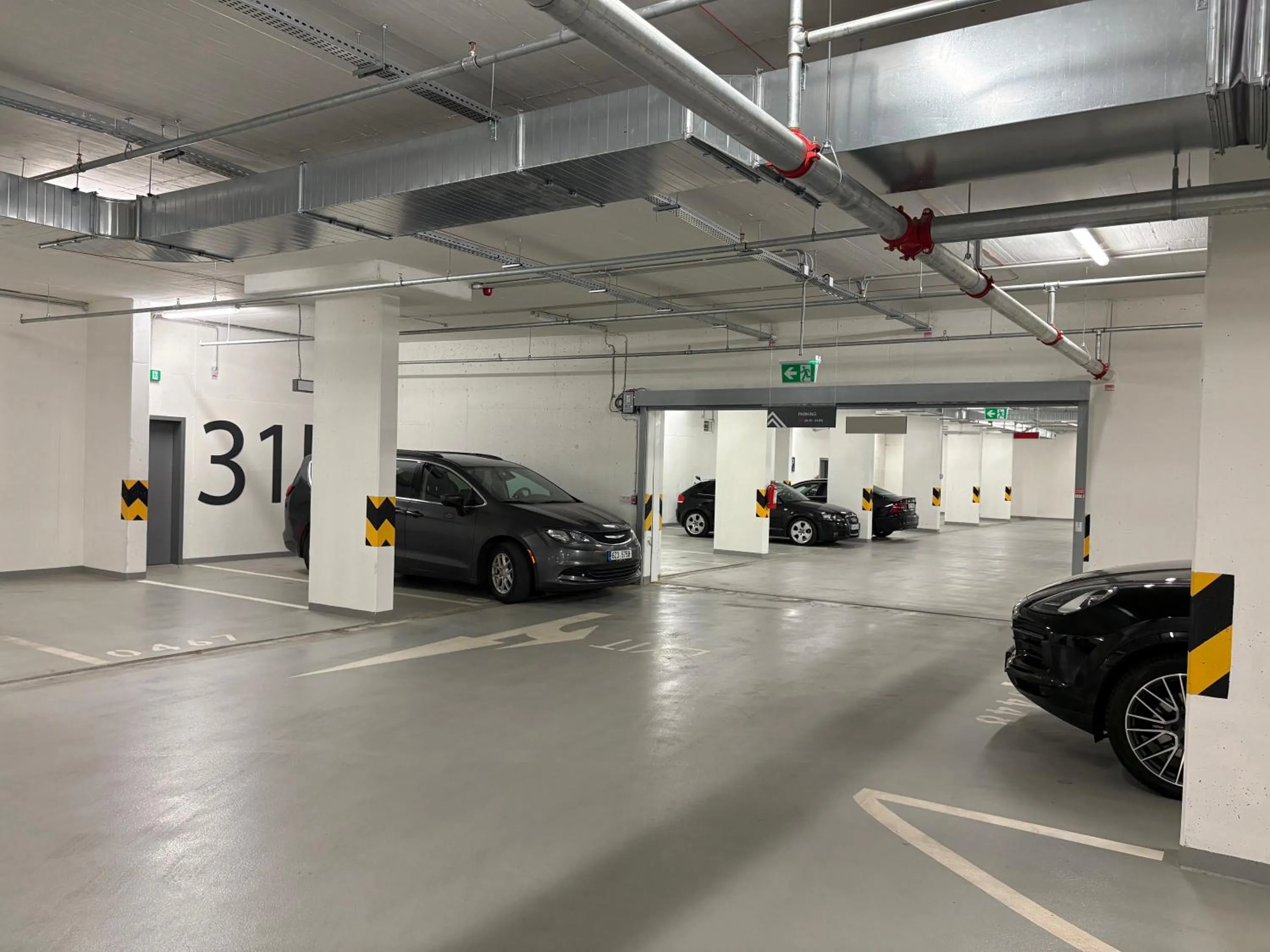 Parking in Pension SKLEP