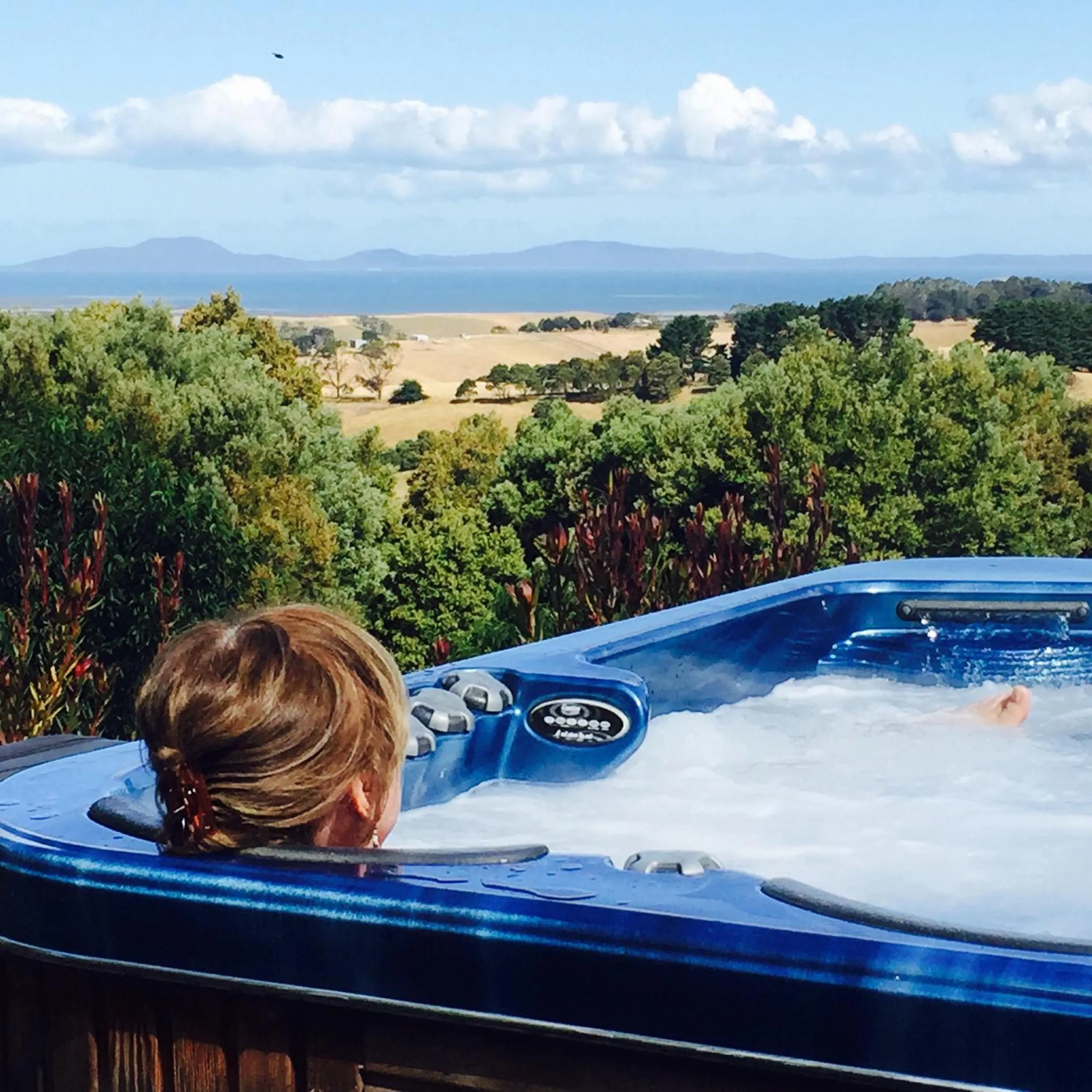 Hot Tub in Llarrinda Bed & Breakfast