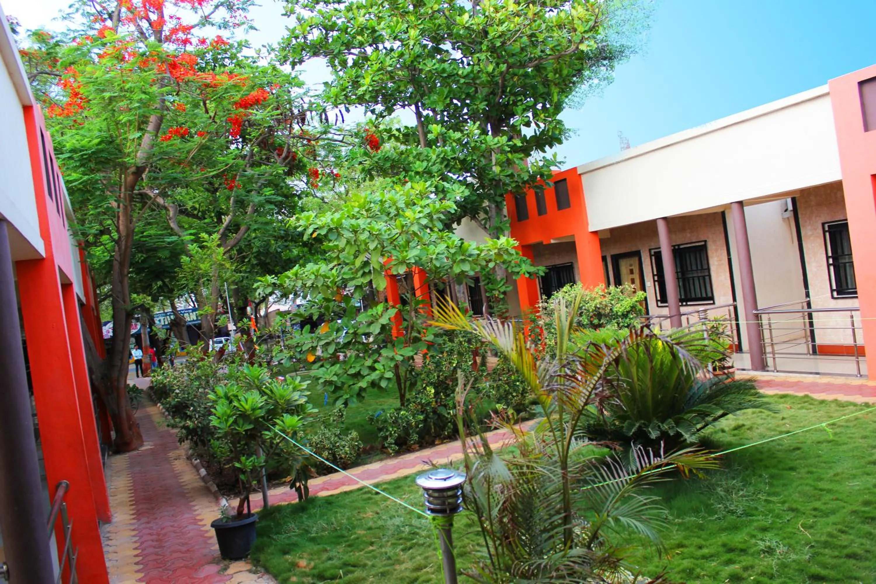 Facade/entrance in Sai Atithi Resort